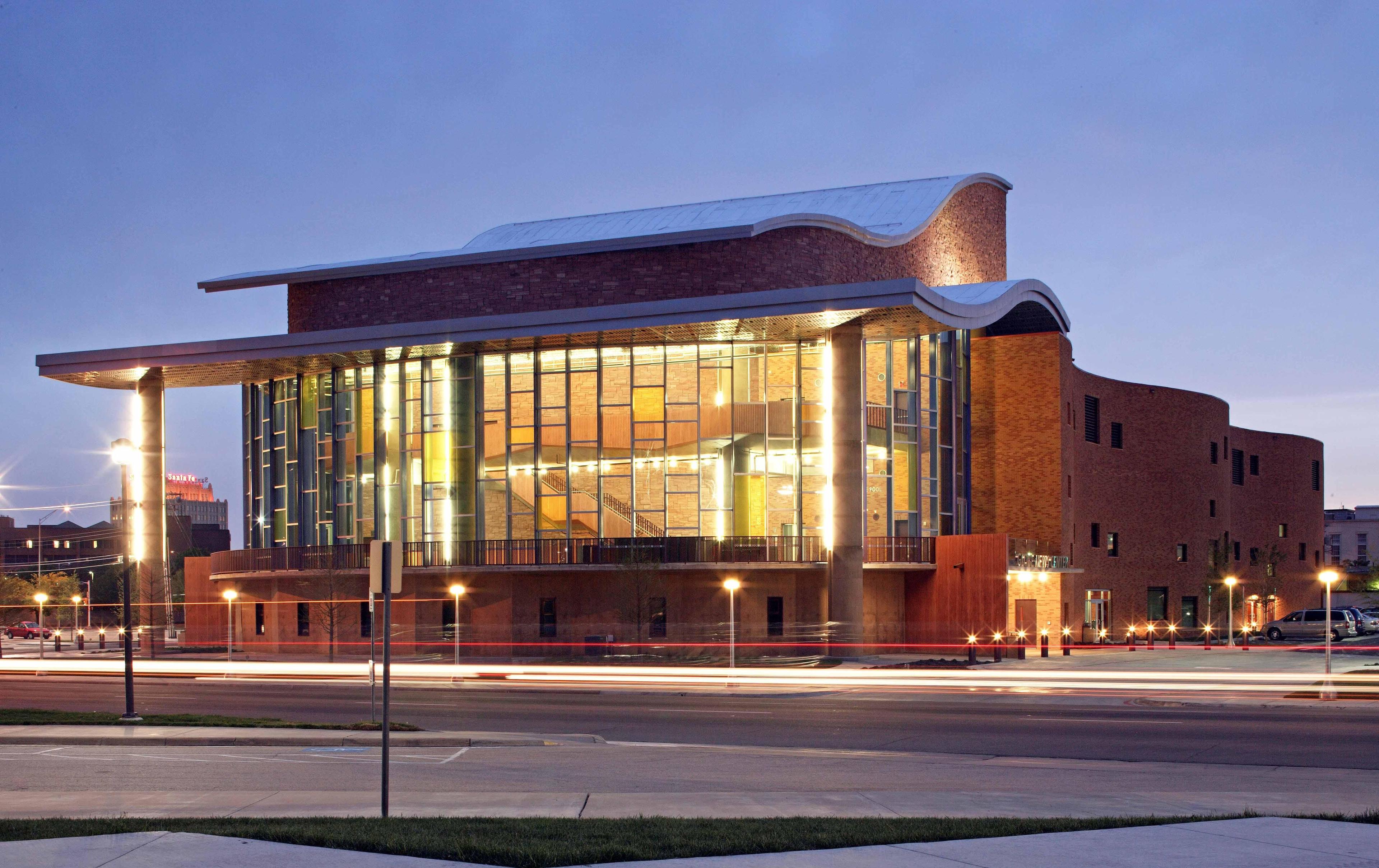 Globe-News Center for the Performing Arts