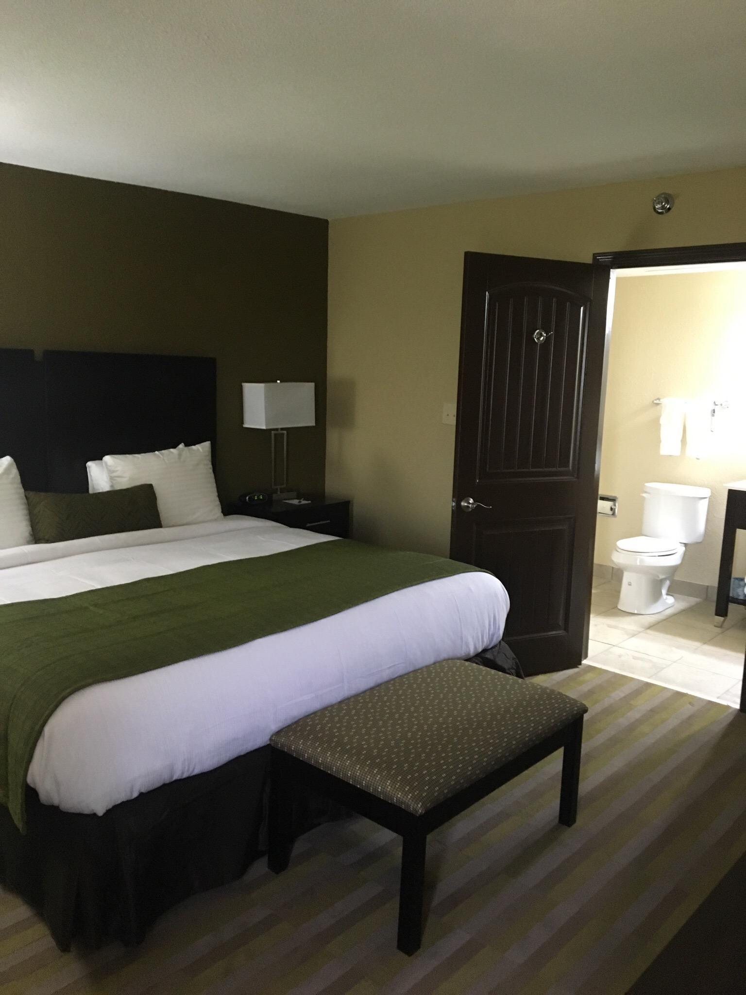 Best Western Plus Jonesboro Inn & Suites