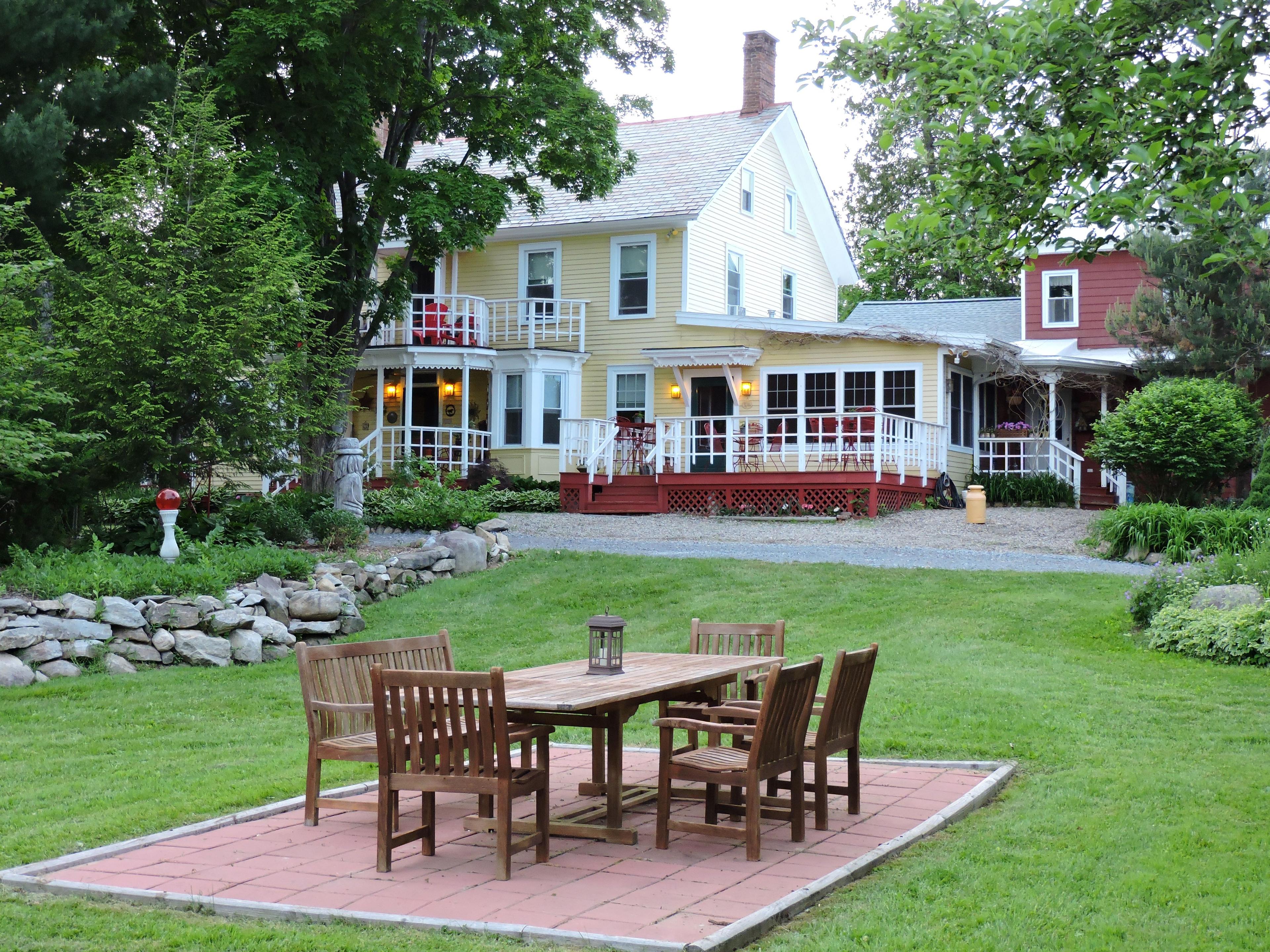 Saratoga Farmstead B&B