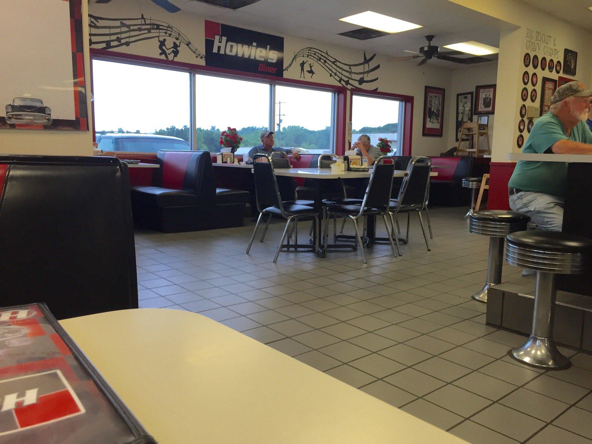 Howie's Diner