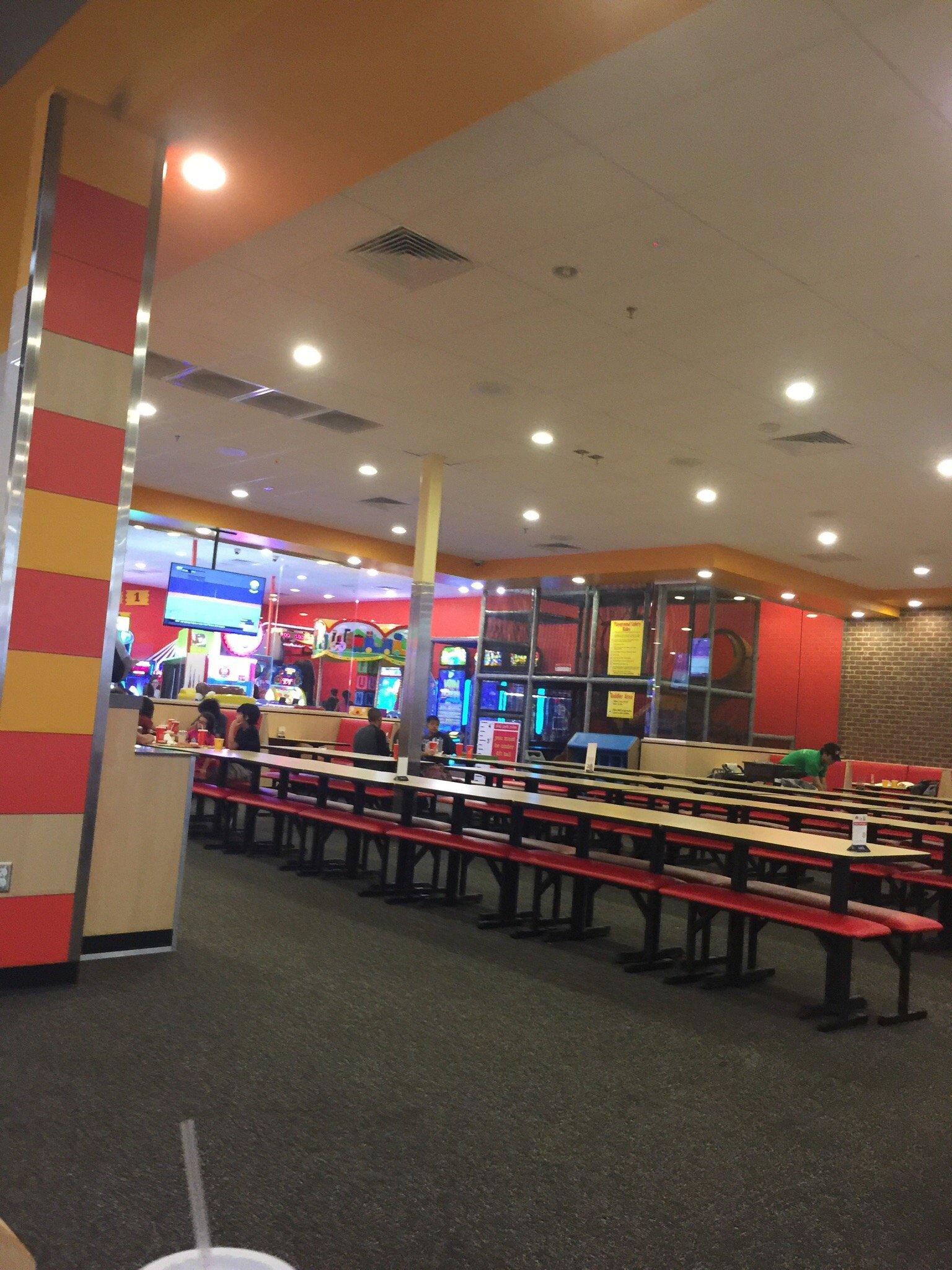 Peter Piper Pizza