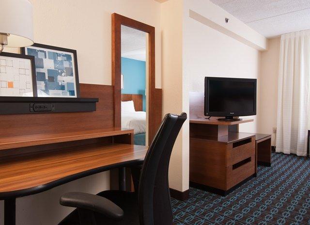 Fairfield Inn & Suites By Marriott Atlanta Airport South/Sullivan Road