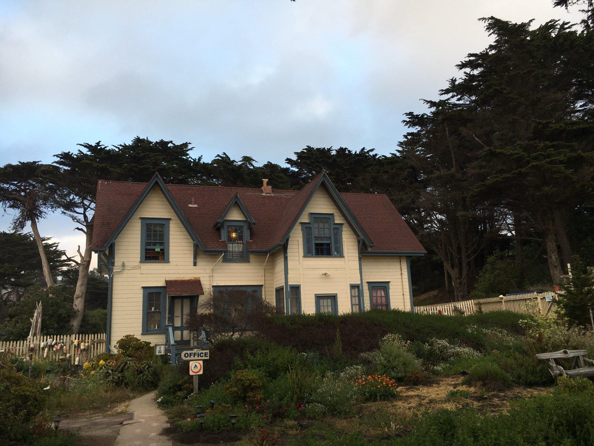 HI Point Montara Lighthouse Hostel