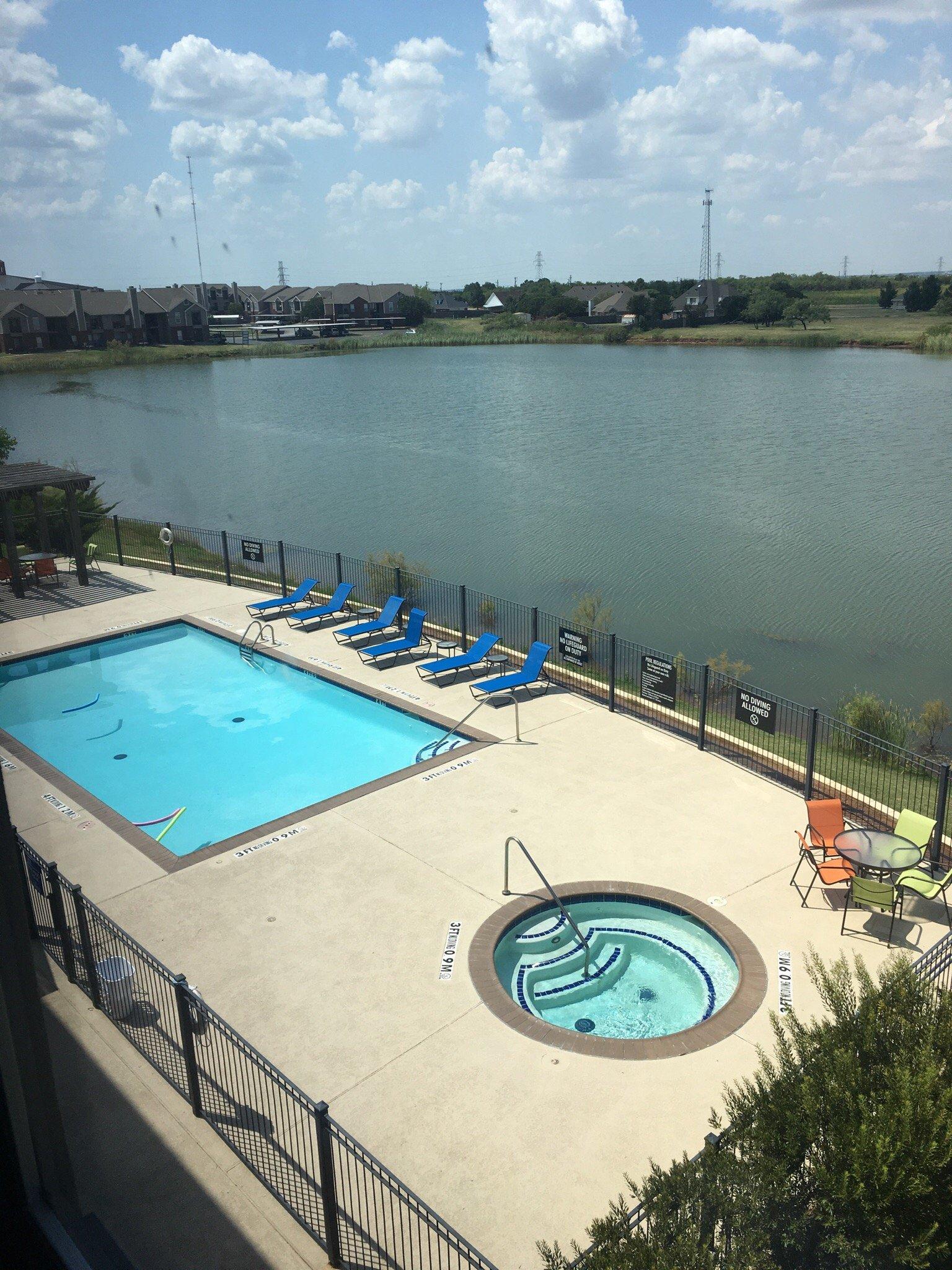 Holiday Inn Express & Suites Wichita Falls, an IHG Hotel