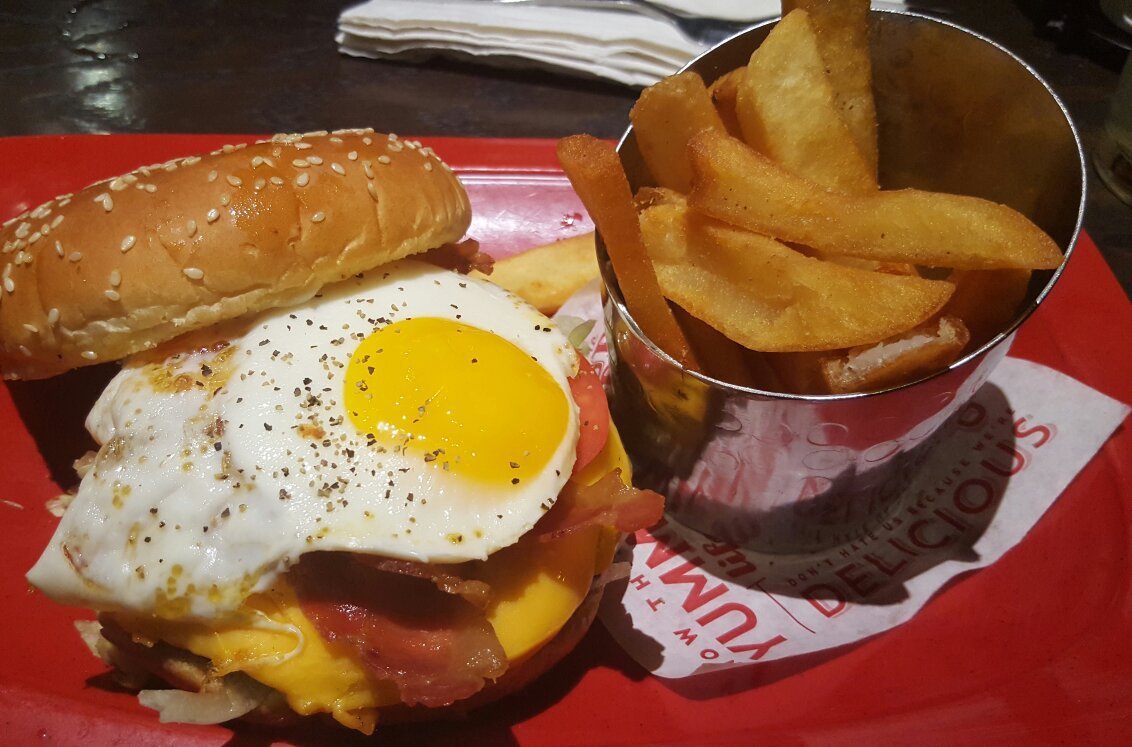 Red Robin Gourmet Burgers and Brews