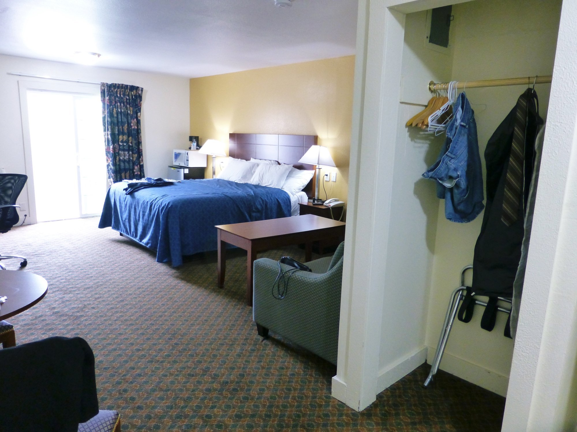 Passport Inn & Suites