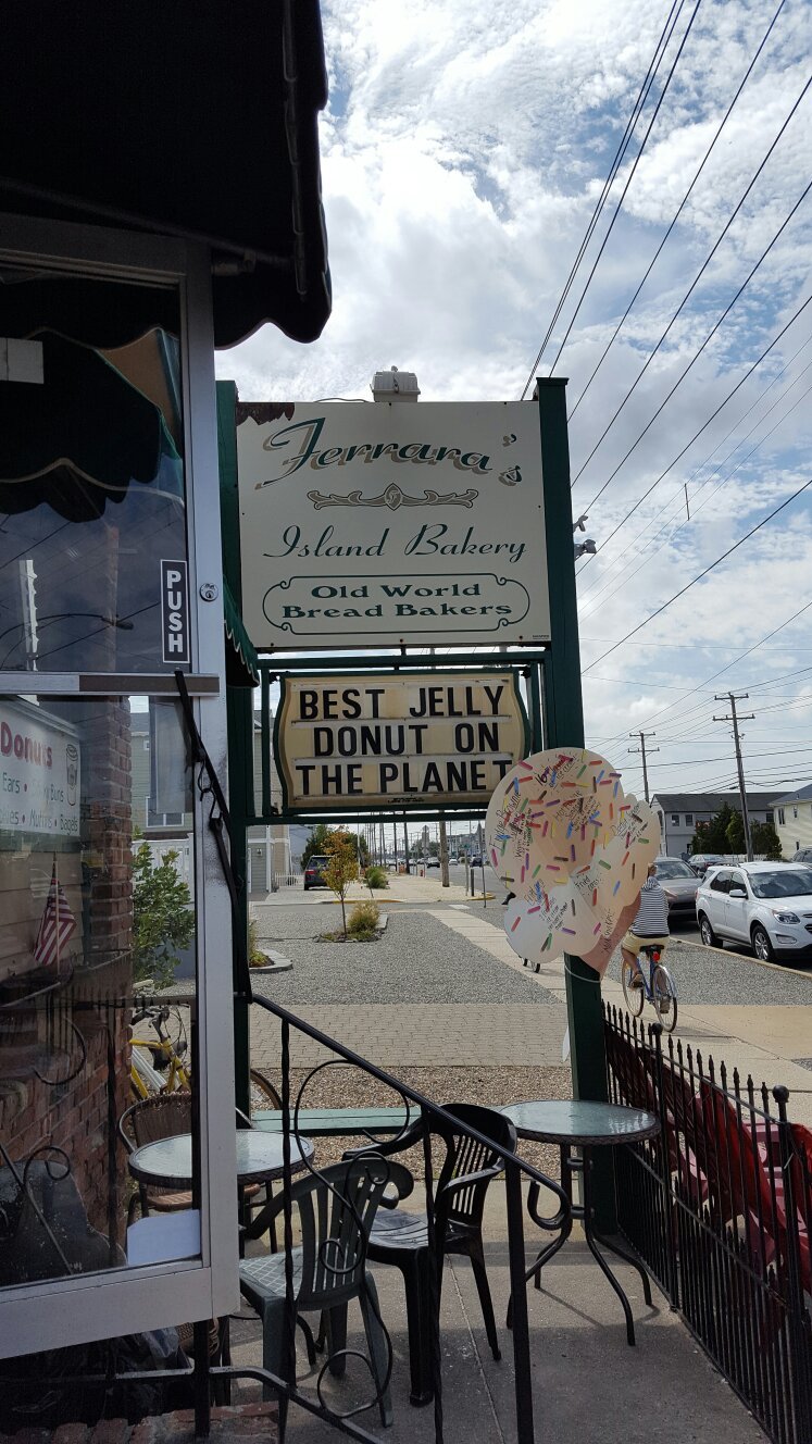 Ferrara's Italian Bakery