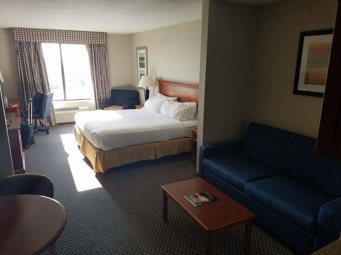 Holiday Inn Express & Suites East Greenbush(Albany-Skyline), an IHG Hotel