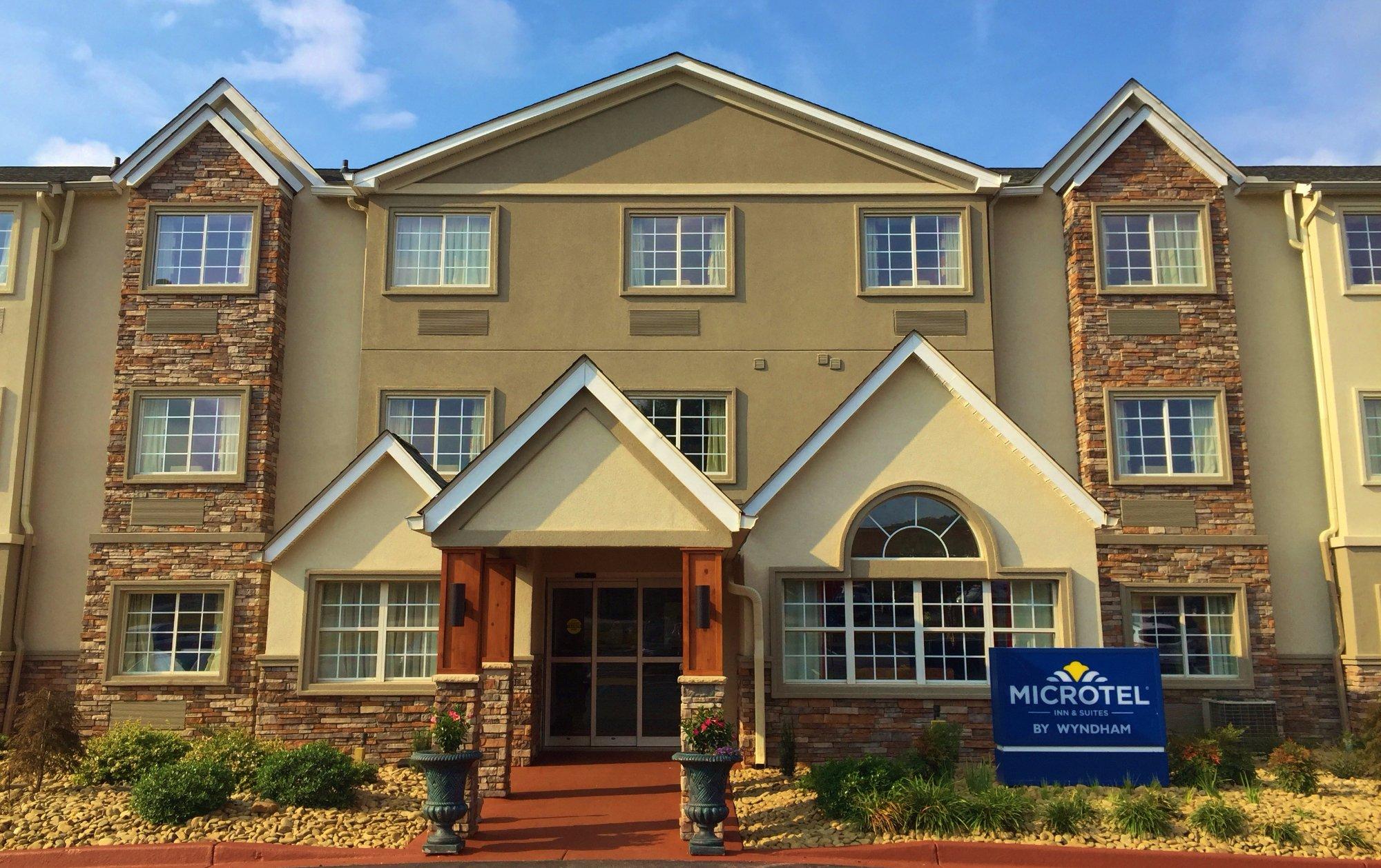 Microtel Inn & Suites By Wyndham Greenville / Woodruff RD