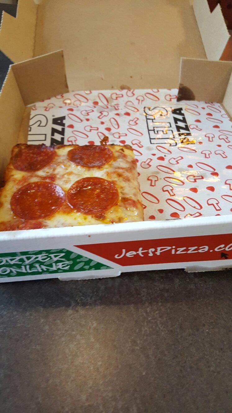 Jet's Pizza