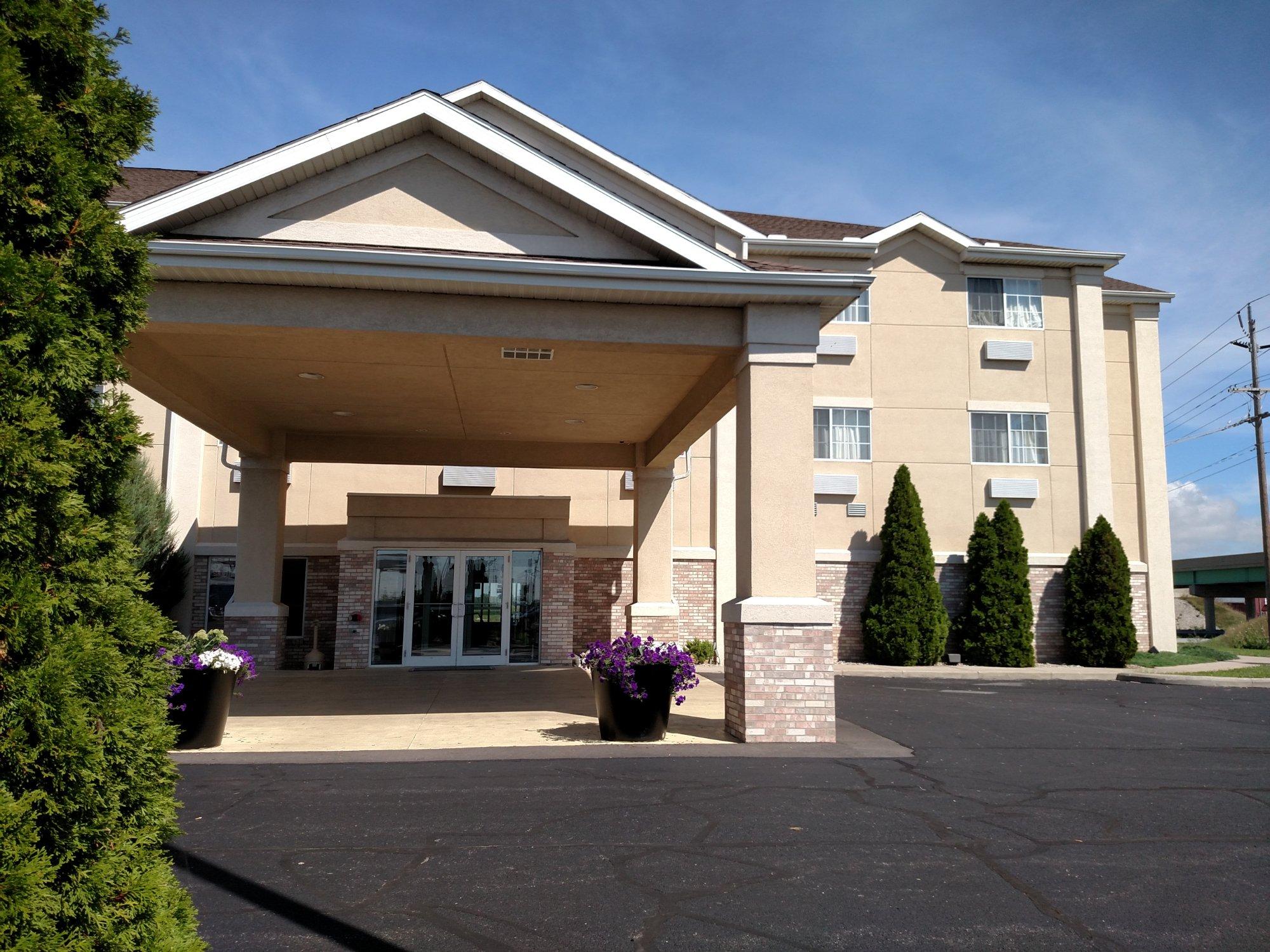 Holiday Inn Express Toledo West - Napoleon, an IHG Hotel