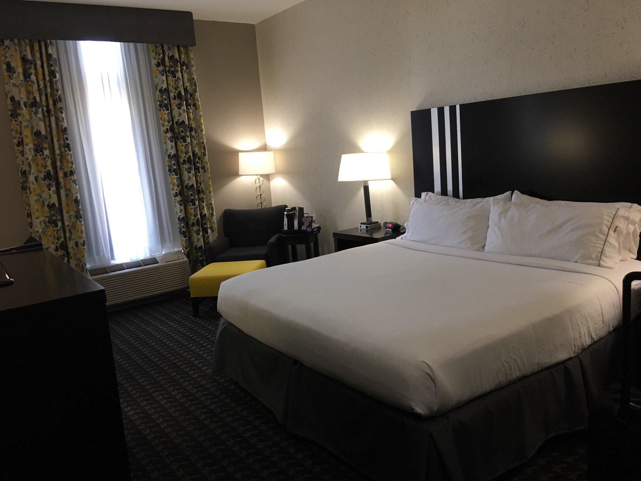 Holiday Inn Express & Suites Madison Central, an IHG Hotel