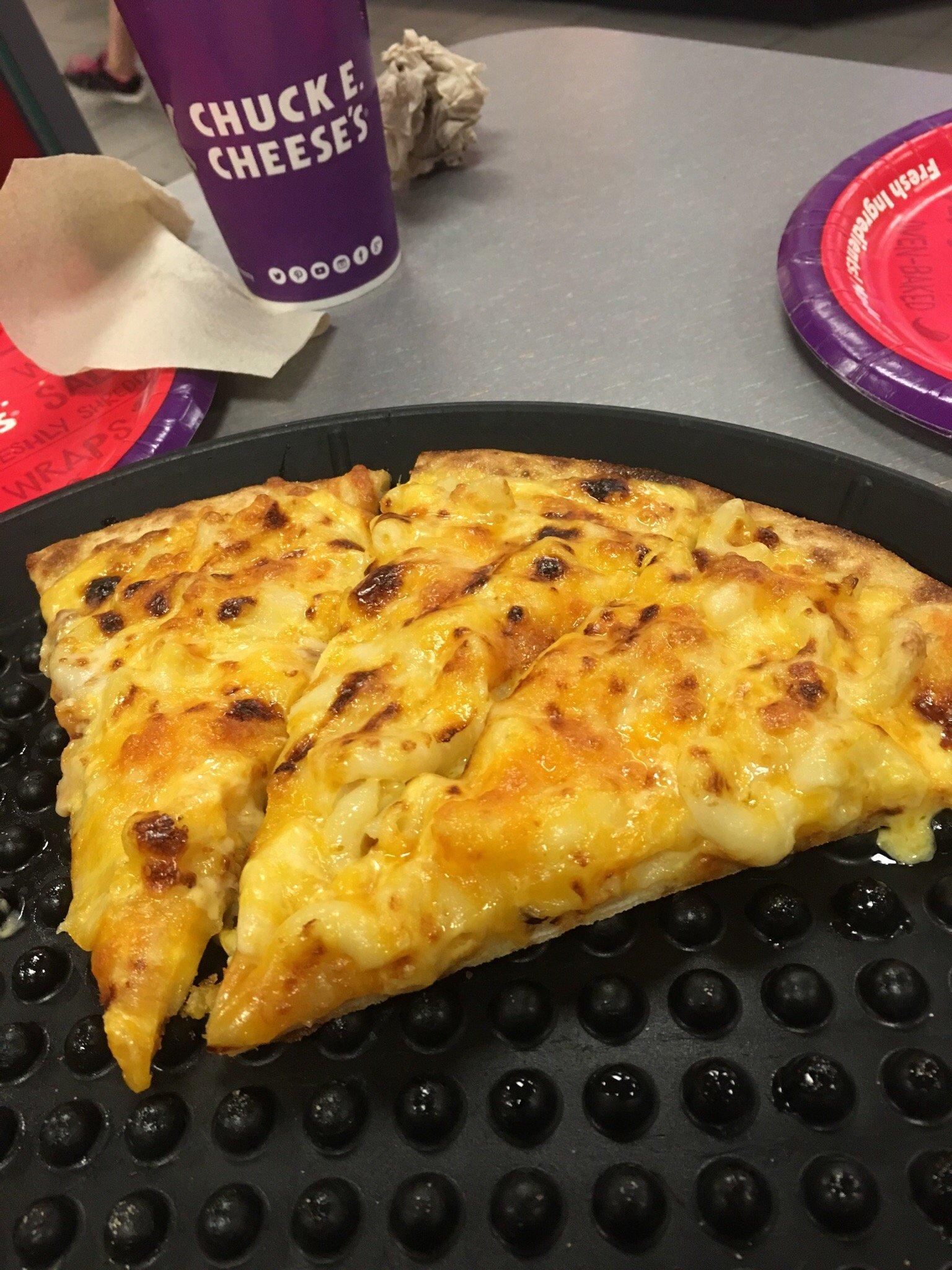 Chuck E Cheese's