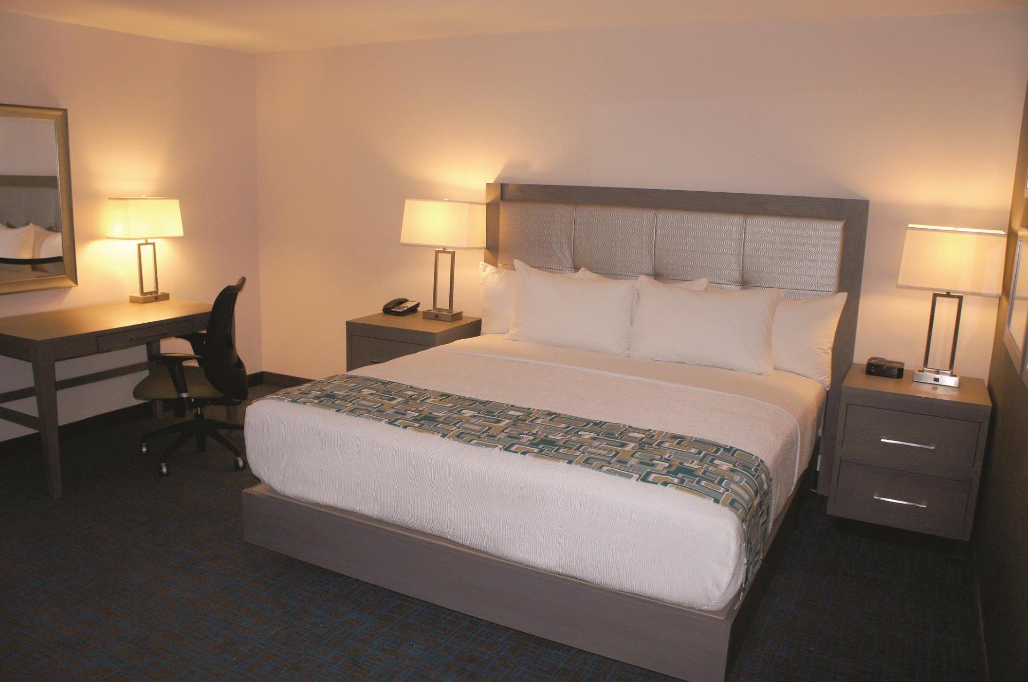 La Quinta Inn & Suites By Wyndham St. Paul-Woodbury