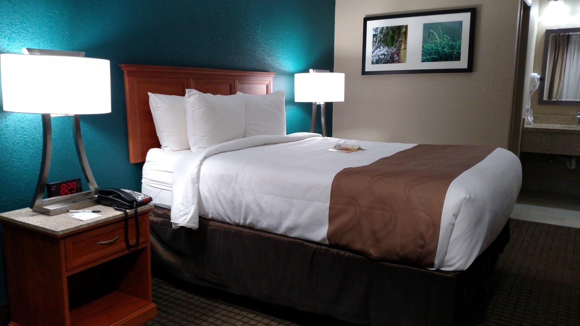 Quality Inn & Suites Near White Sands National Park