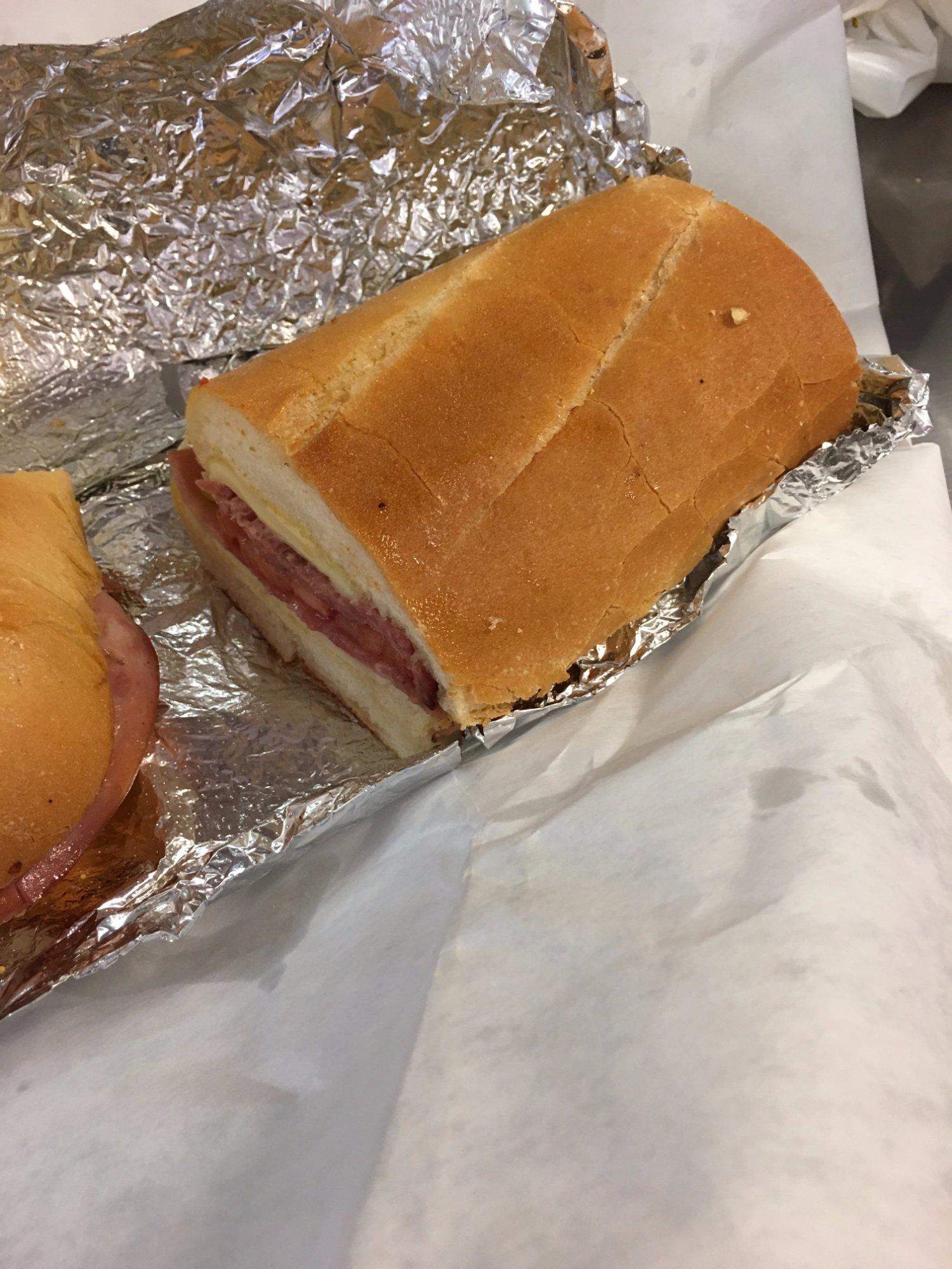 Gioia's Deli