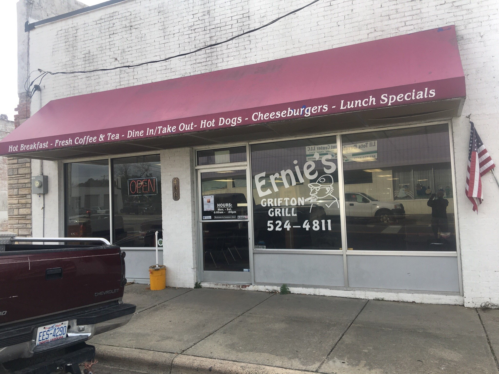 Ernie's Grifton Grill