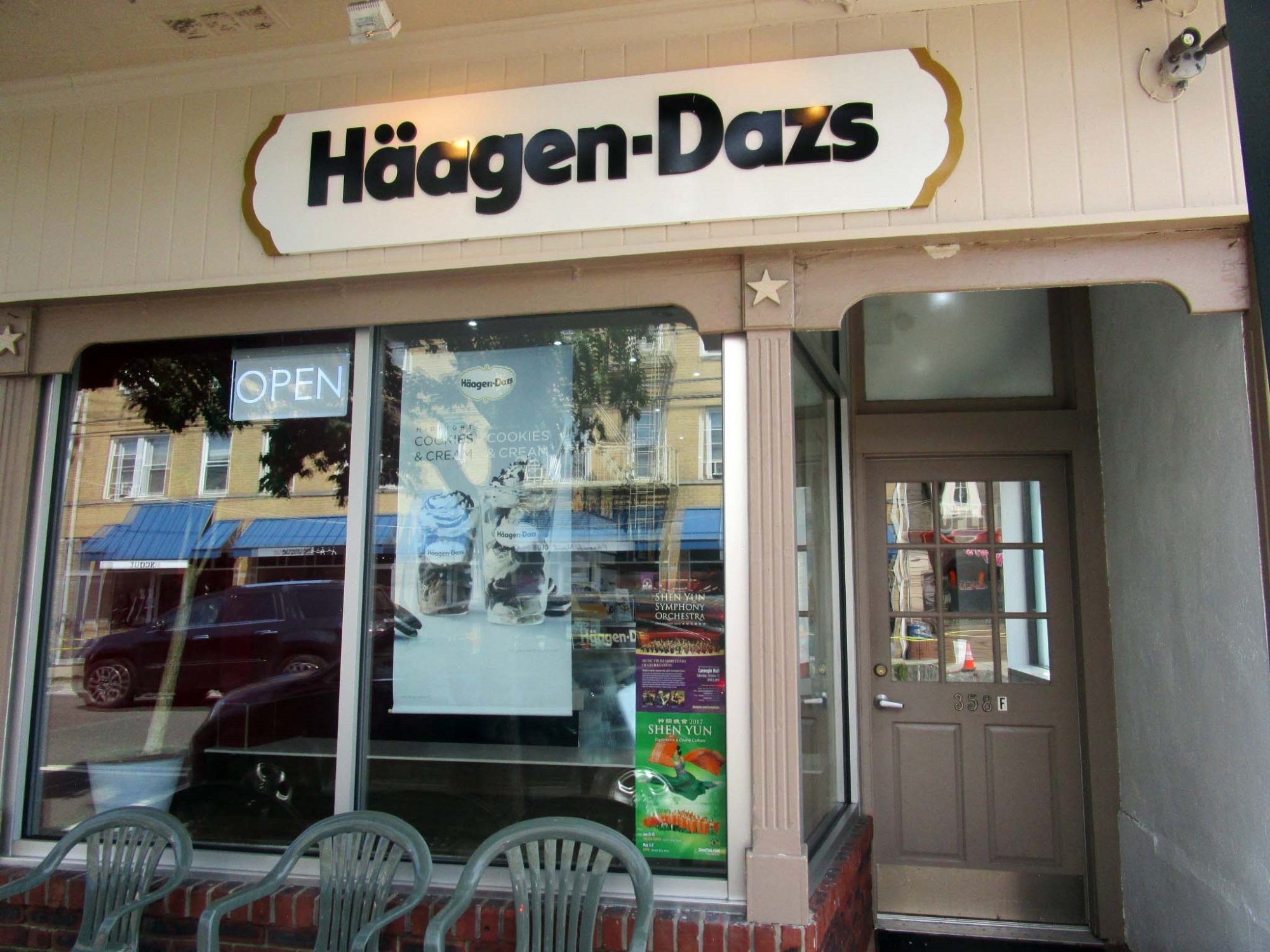 Haagen-Dazs