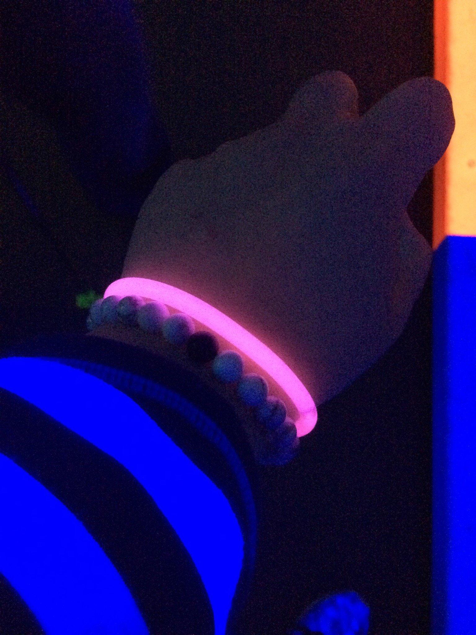 Glow Putt Mini Golf