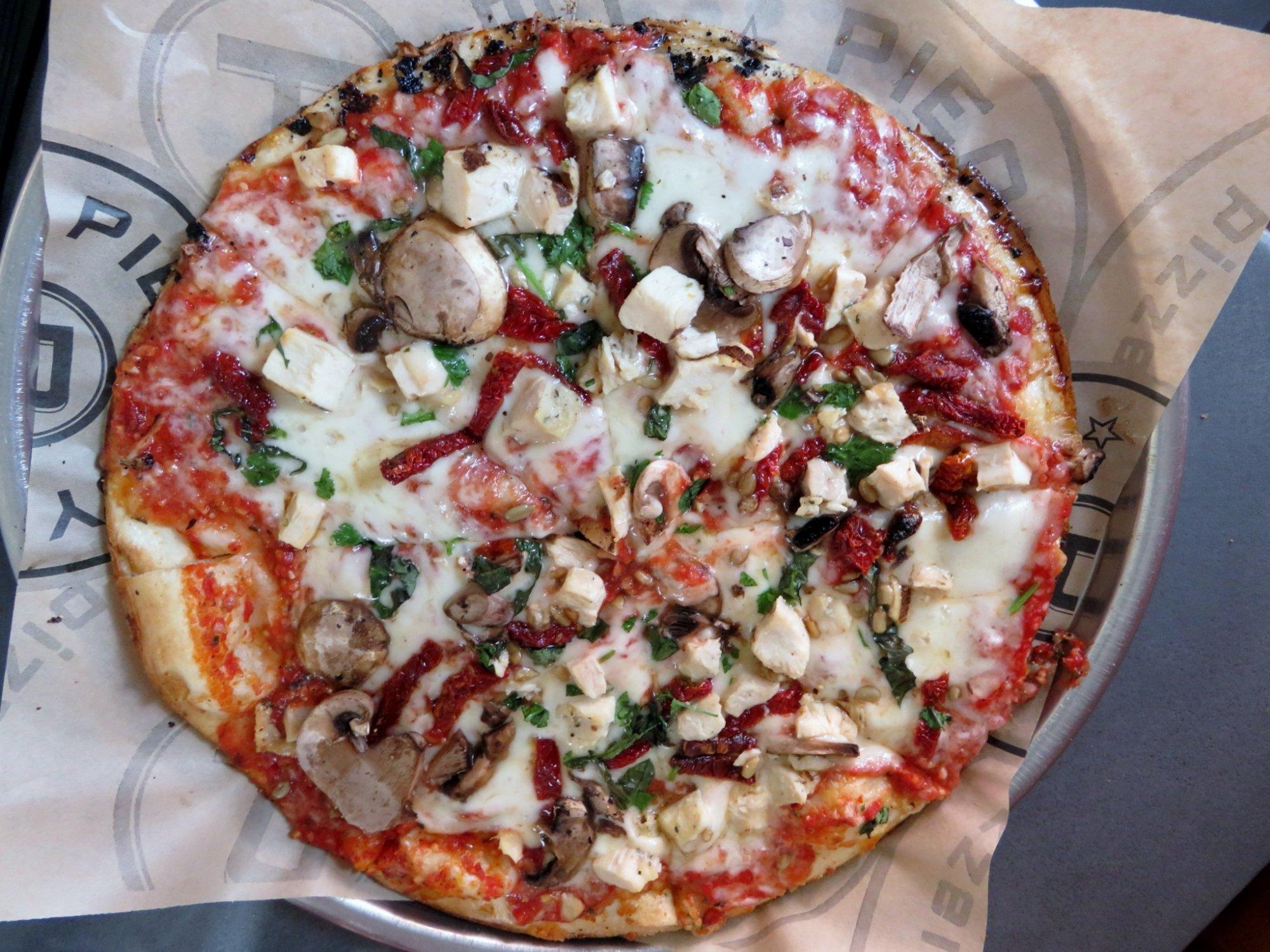 Pieology Pizzeria, Menifee