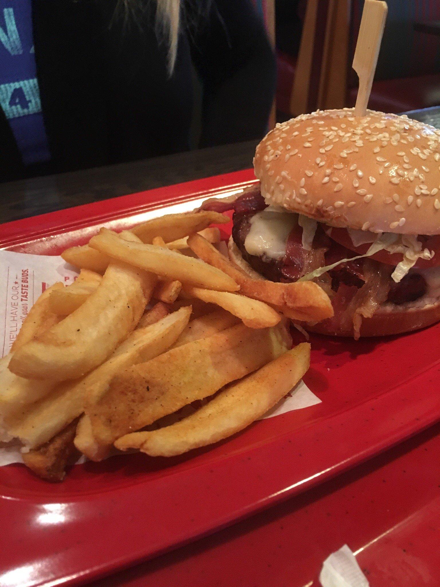 Red Robin Gourmet Burgers and Brews