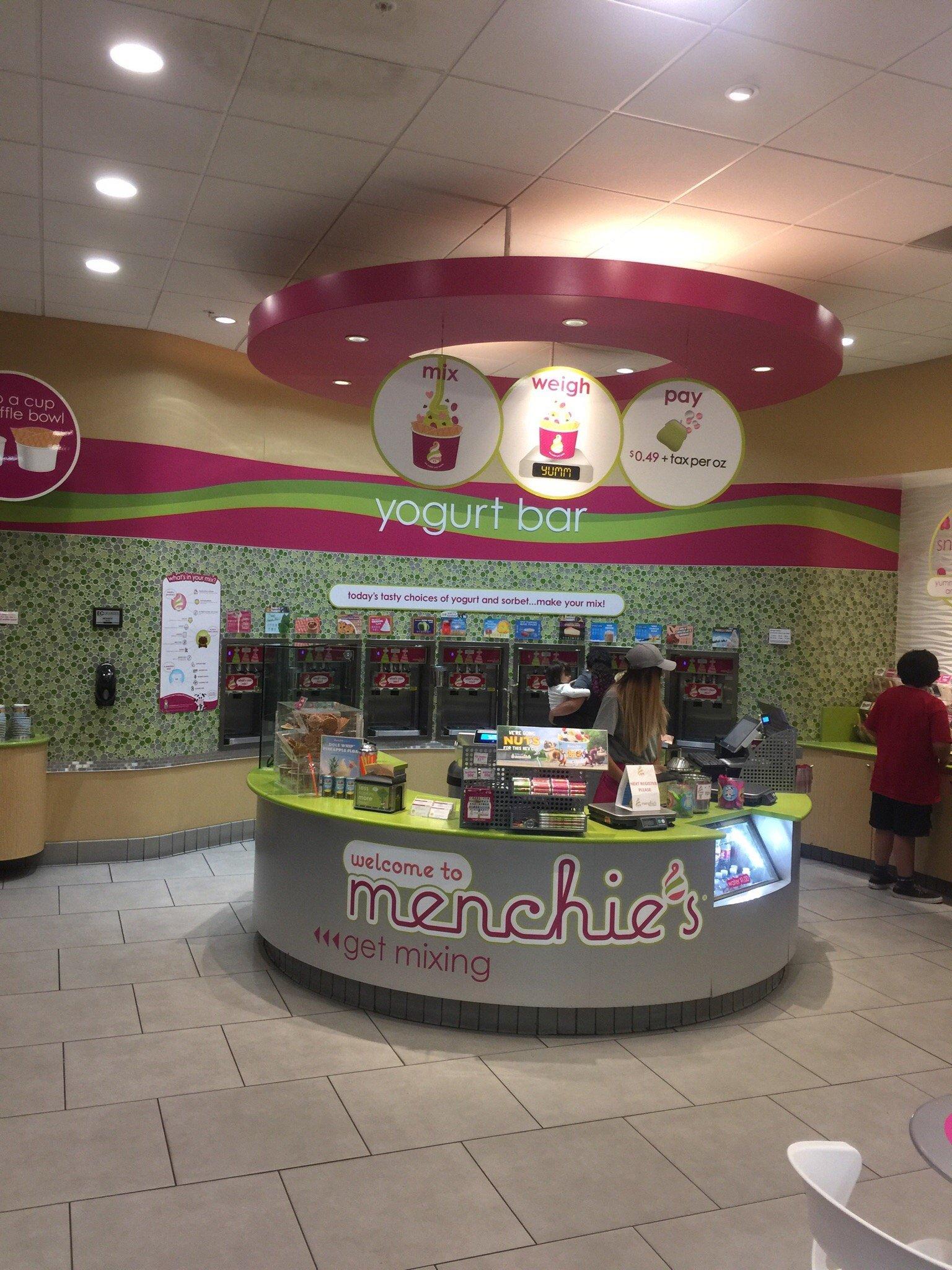 Menchie's Escondido Felicita Plaza