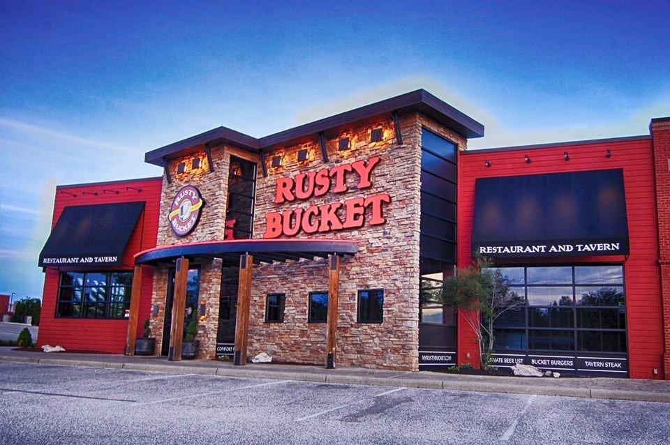 Rusty Bucket Restaurant and Tavern