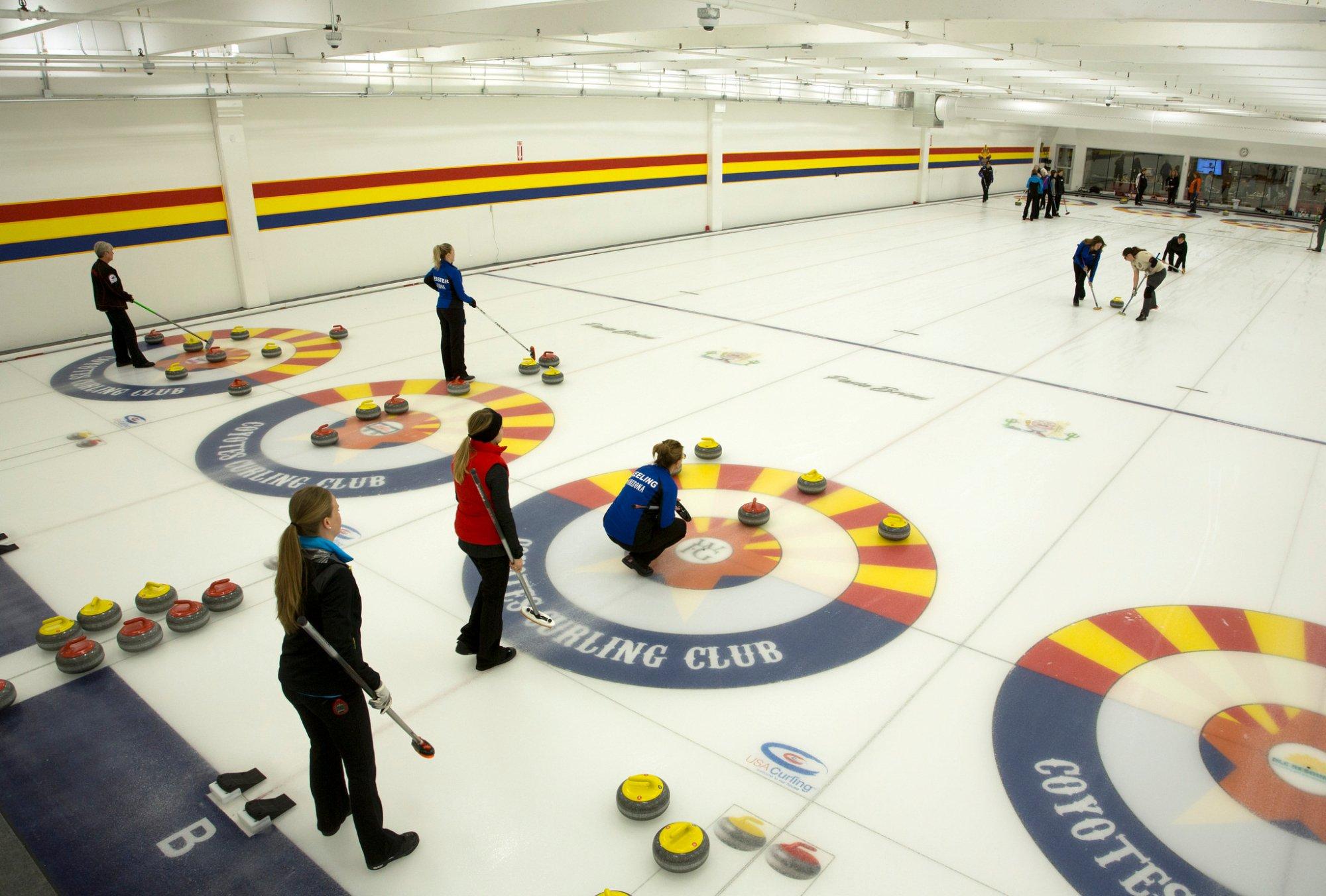 Coyotes Curling Club