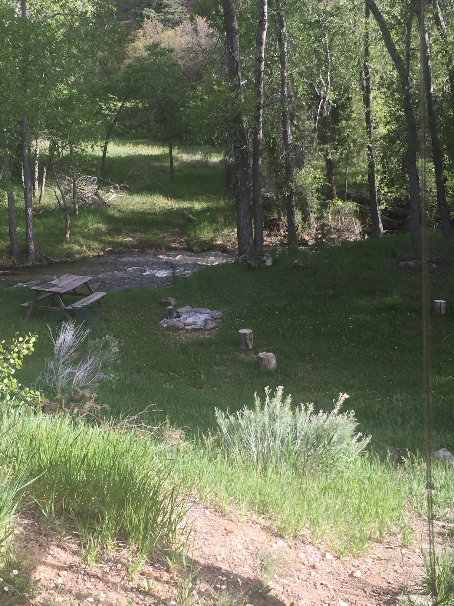 Taos Creek Cabins