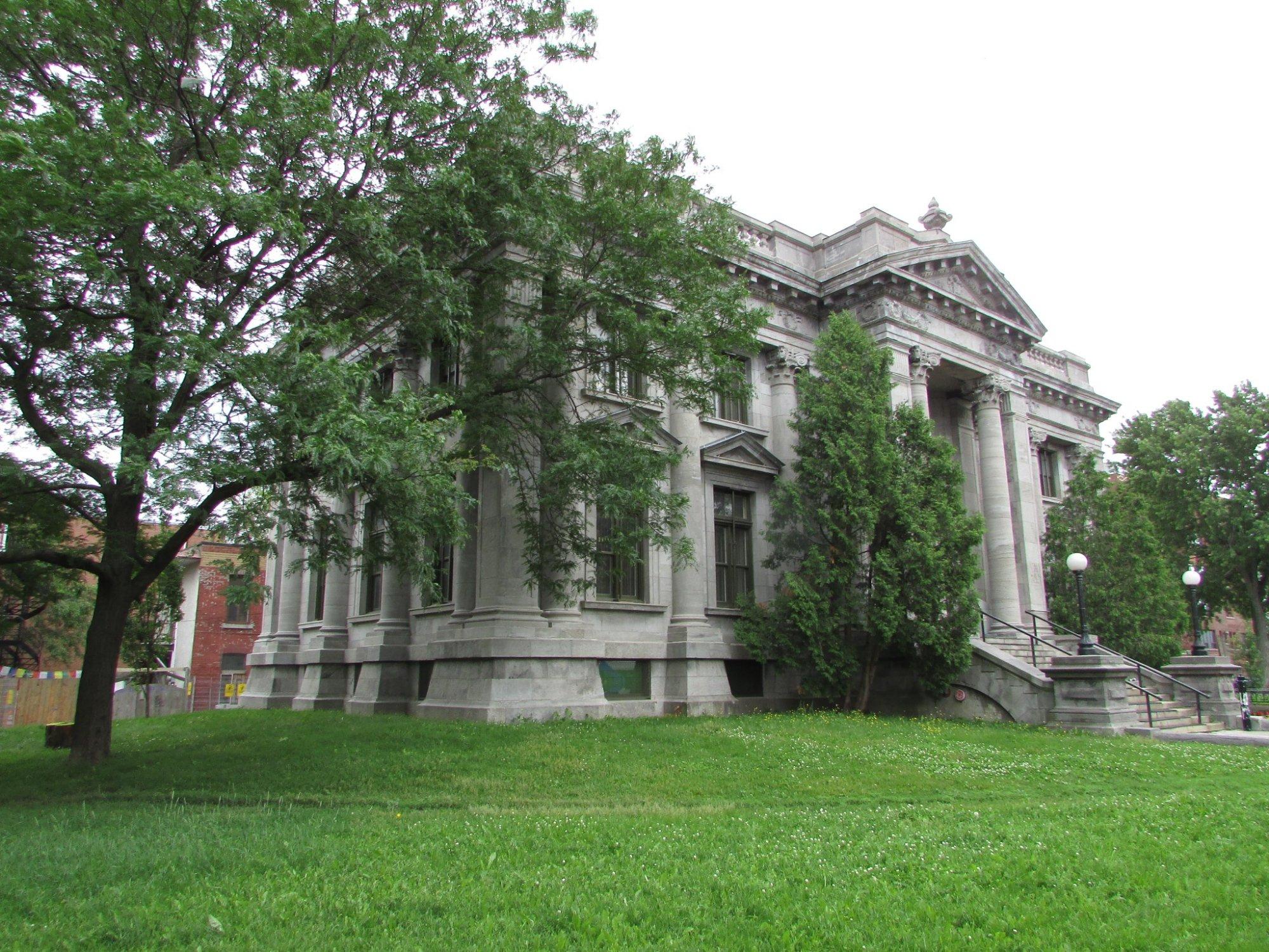 Bibliothèque Maisonneuve