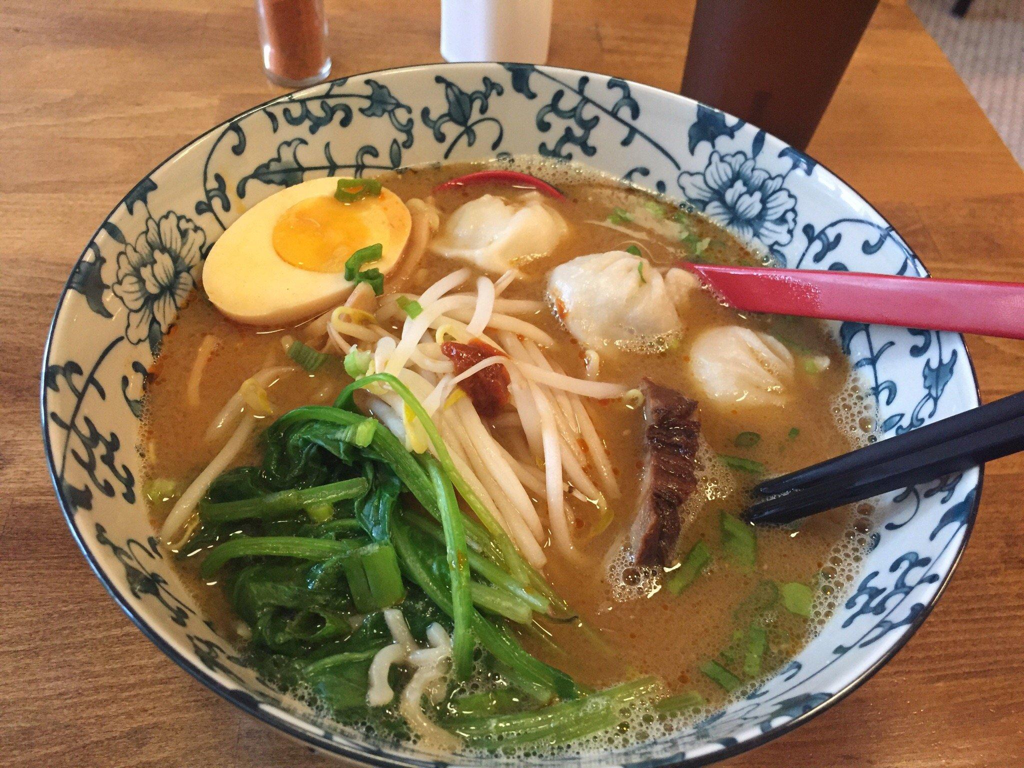 Momo Ramen