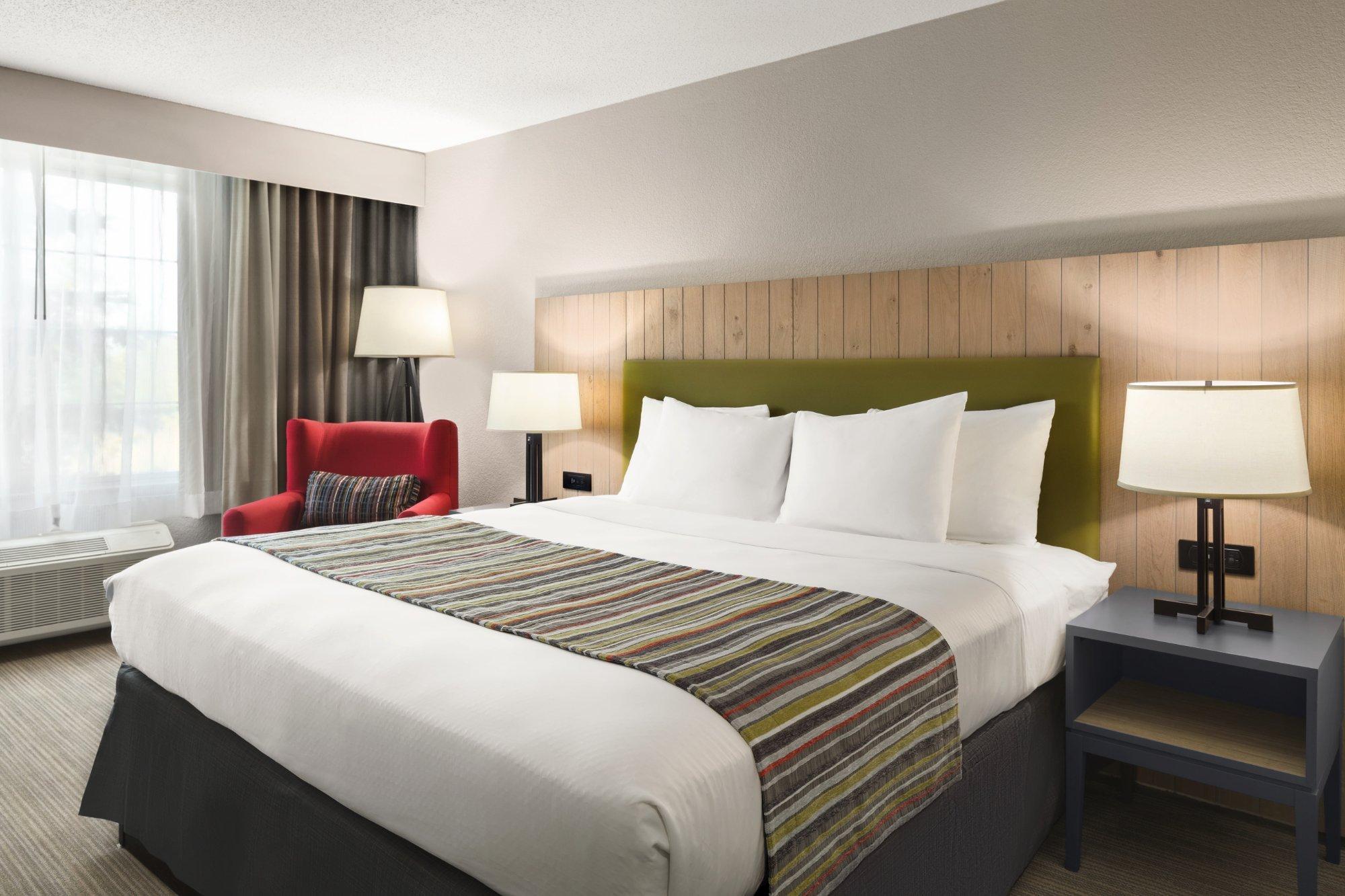 Country Inn & Suites by Radisson, Novi, MI