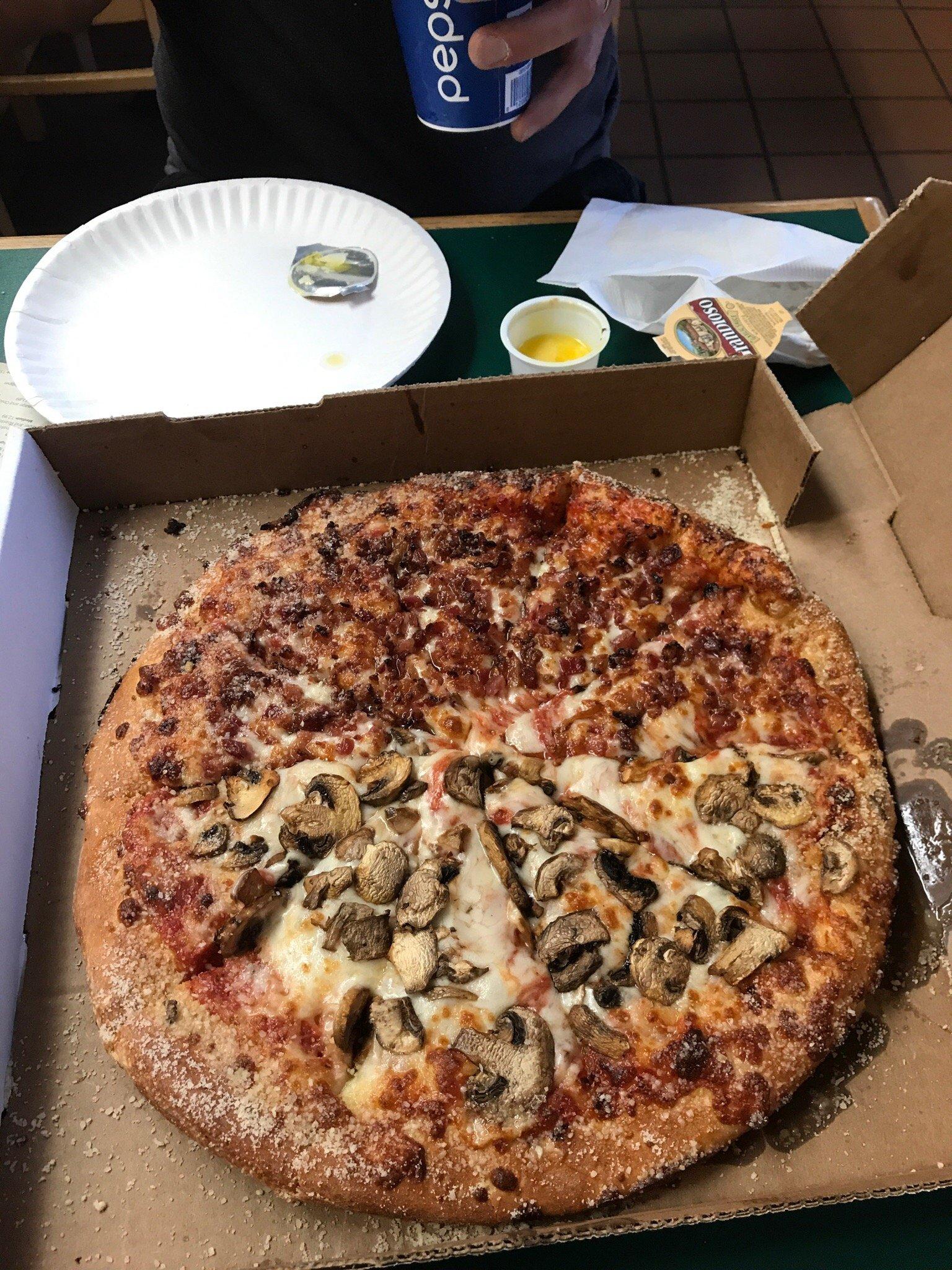 A Papano's Pizza