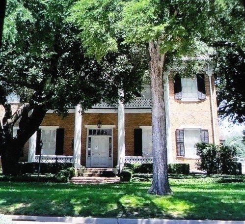 McCulloch House Museum