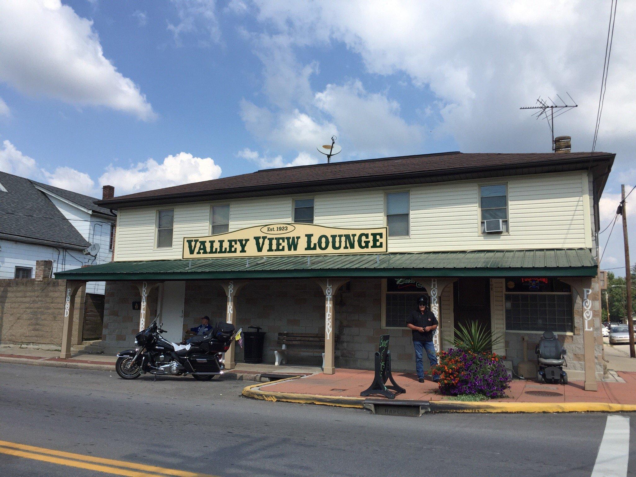 Valley View Lounge