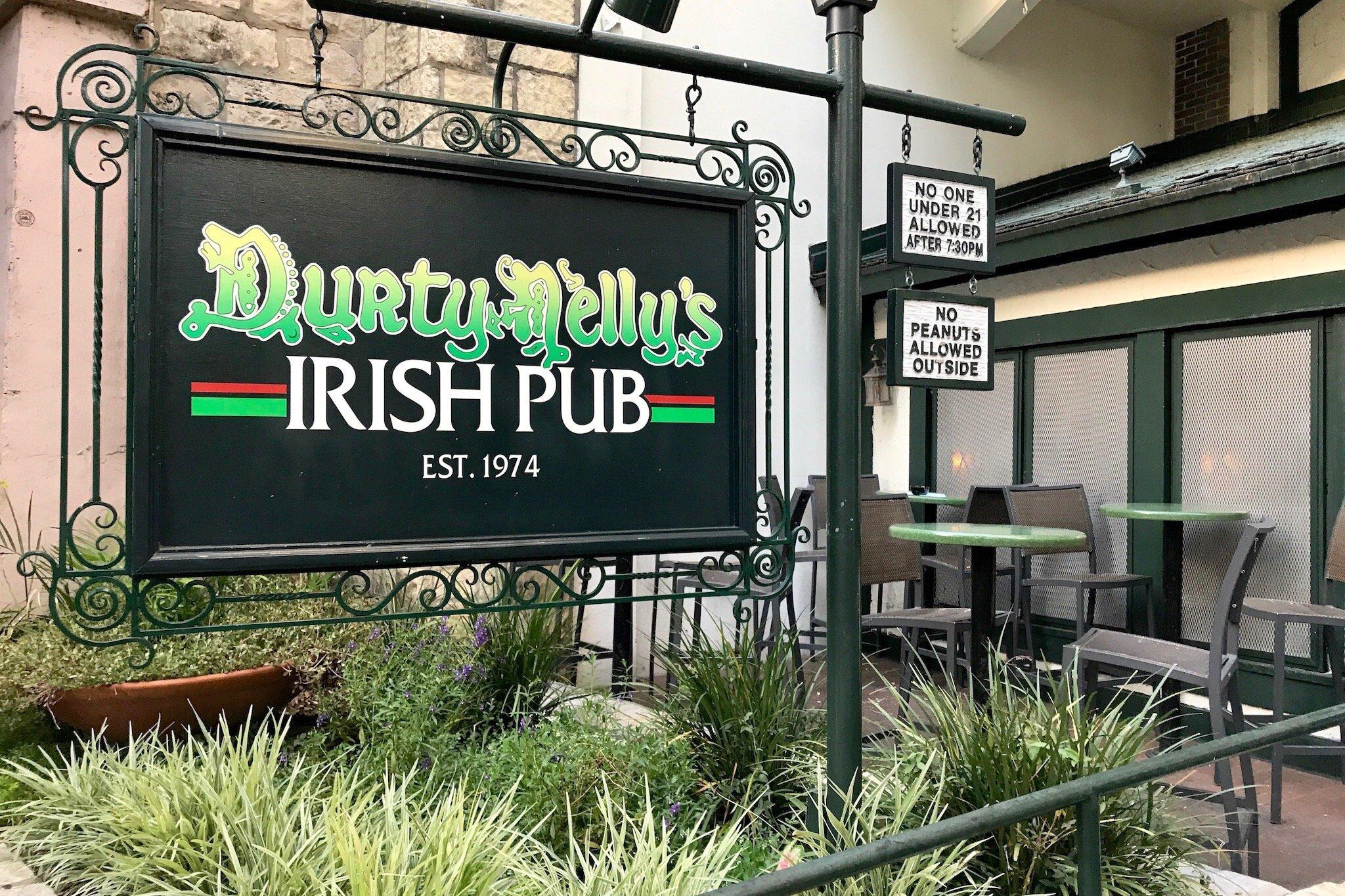 Durty Nelly's Irish Pub