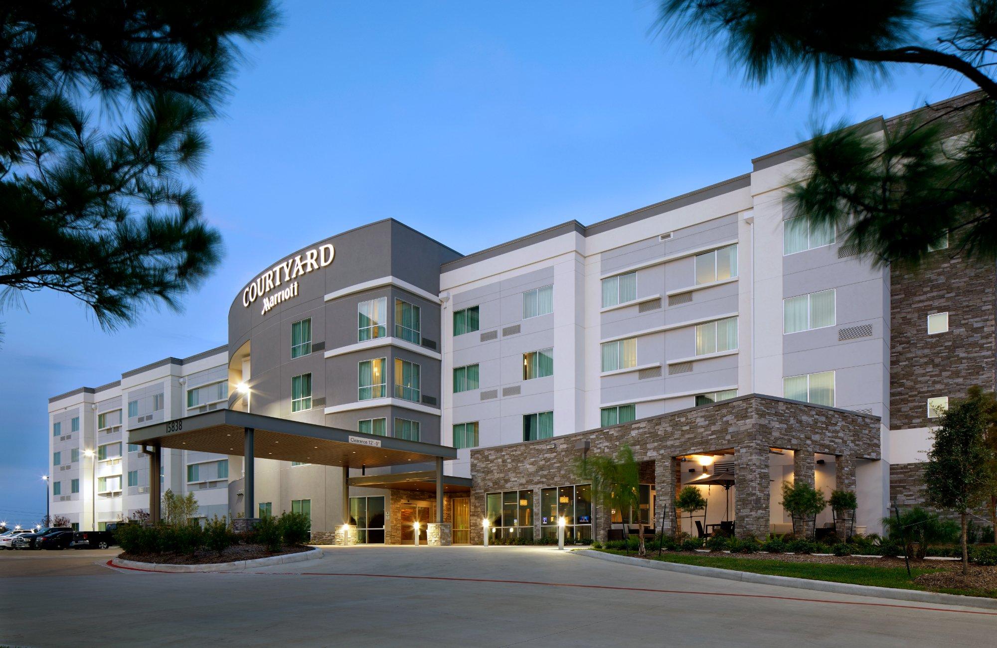 Courtyard By Marriott Houston Intercontinental Airport