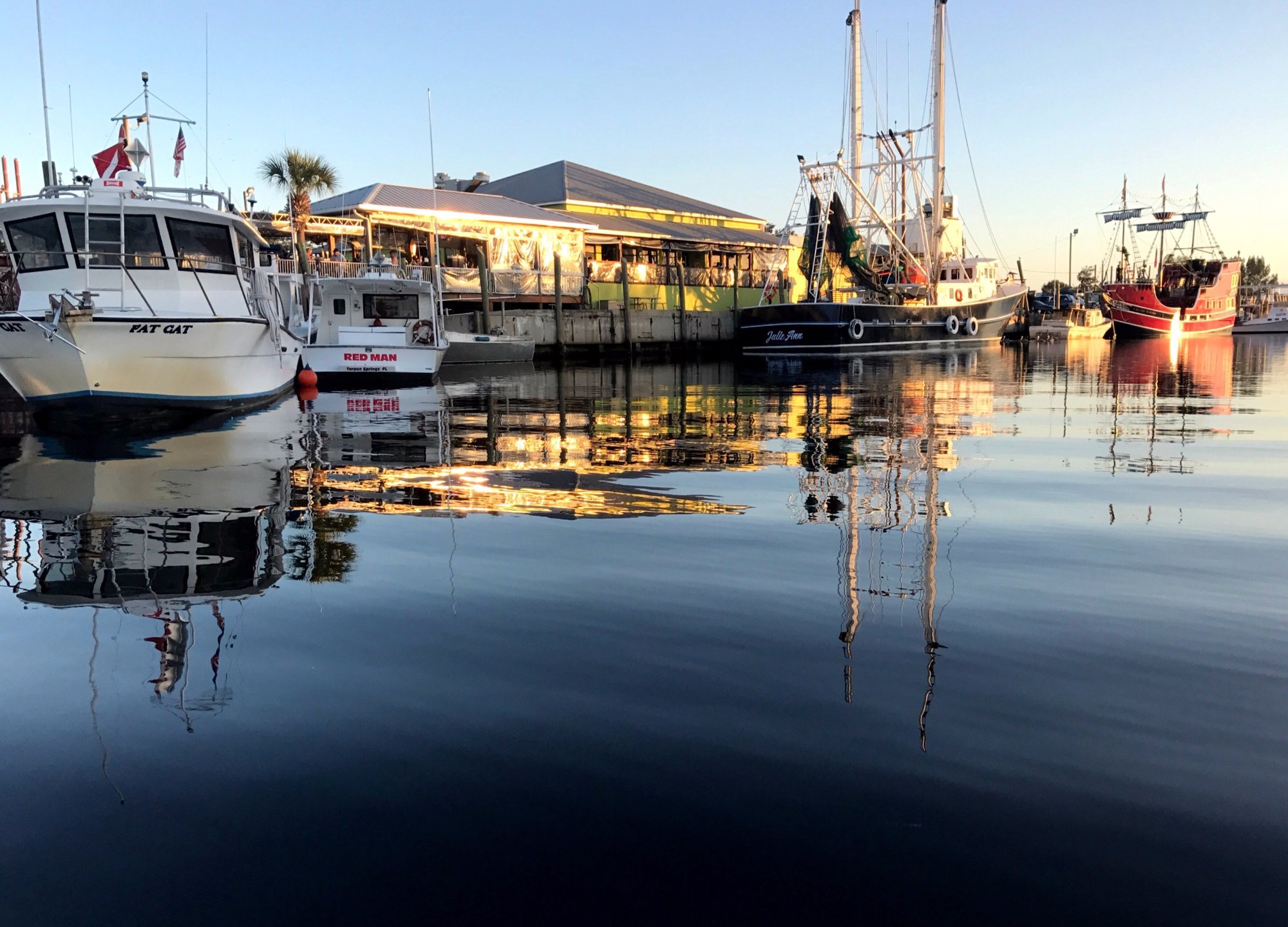 Rusty Bellies Waterfront Grill