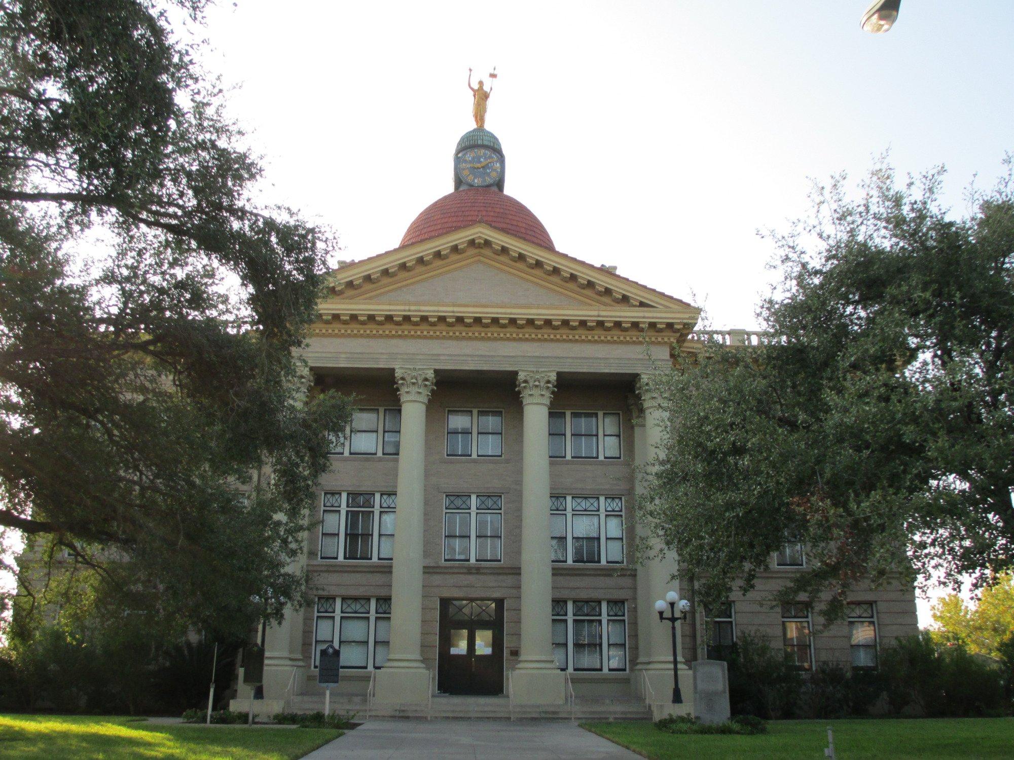 Bee County Courthouse