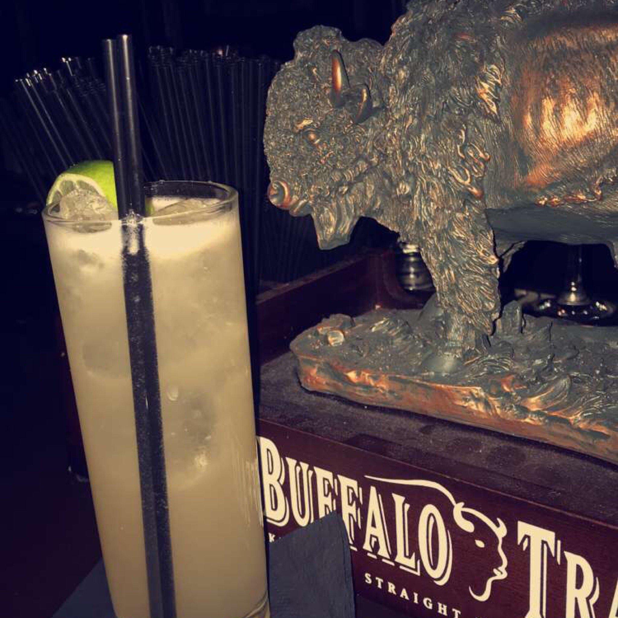 Buffalo Traders Lounge