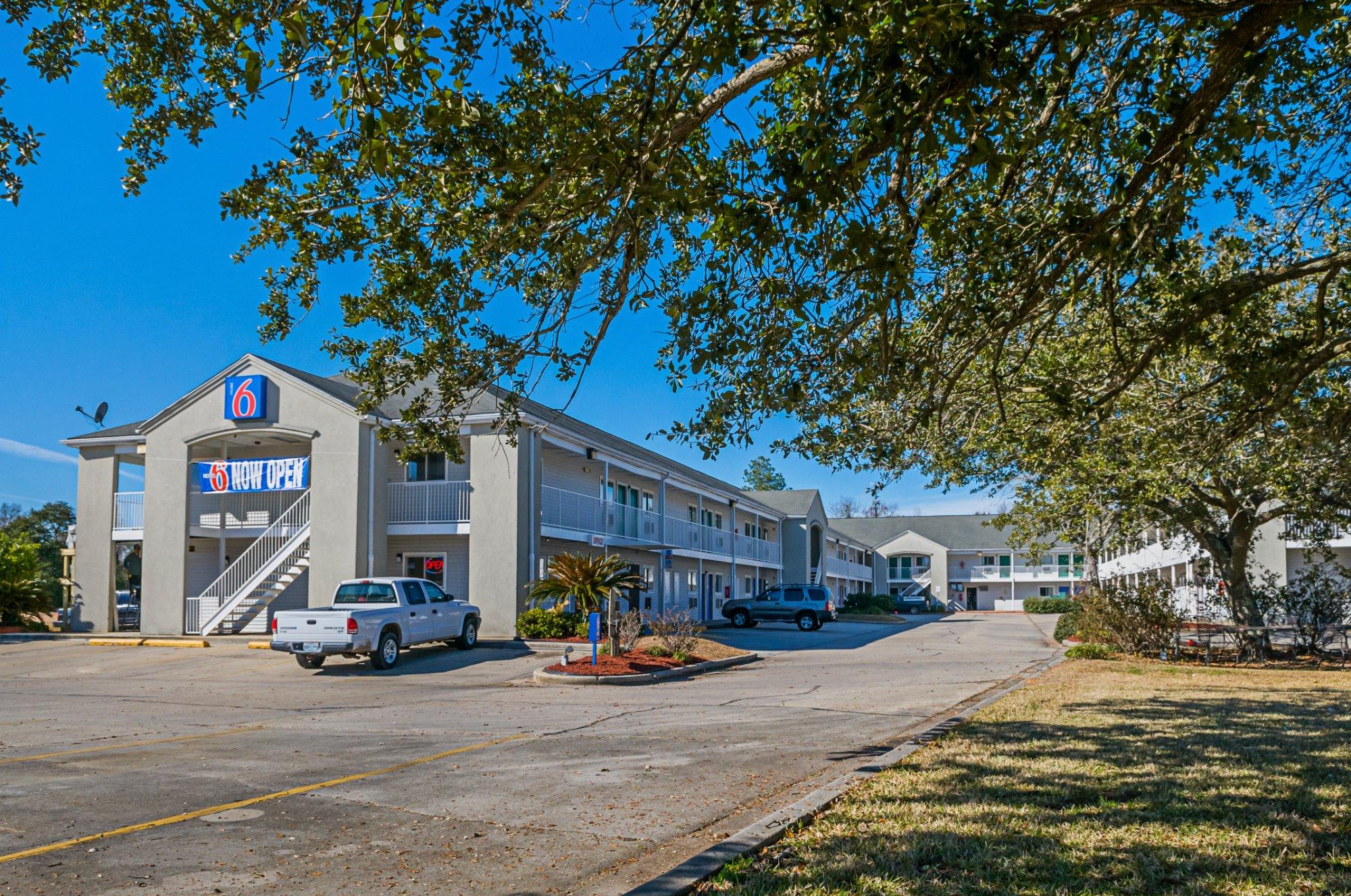 Motel 6-Bay Saint Louis MS