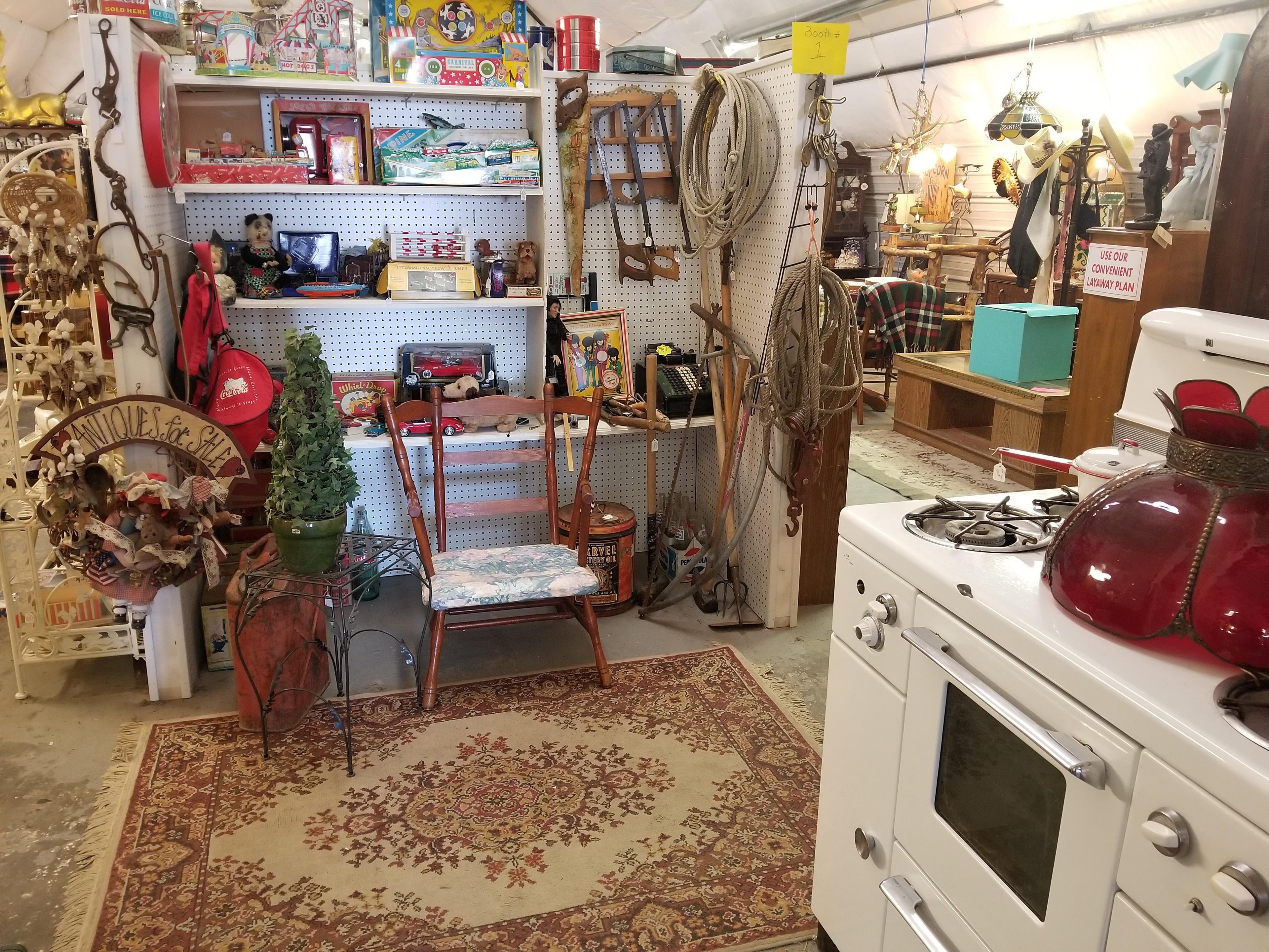 Memory Lane Antiques & Collectibles