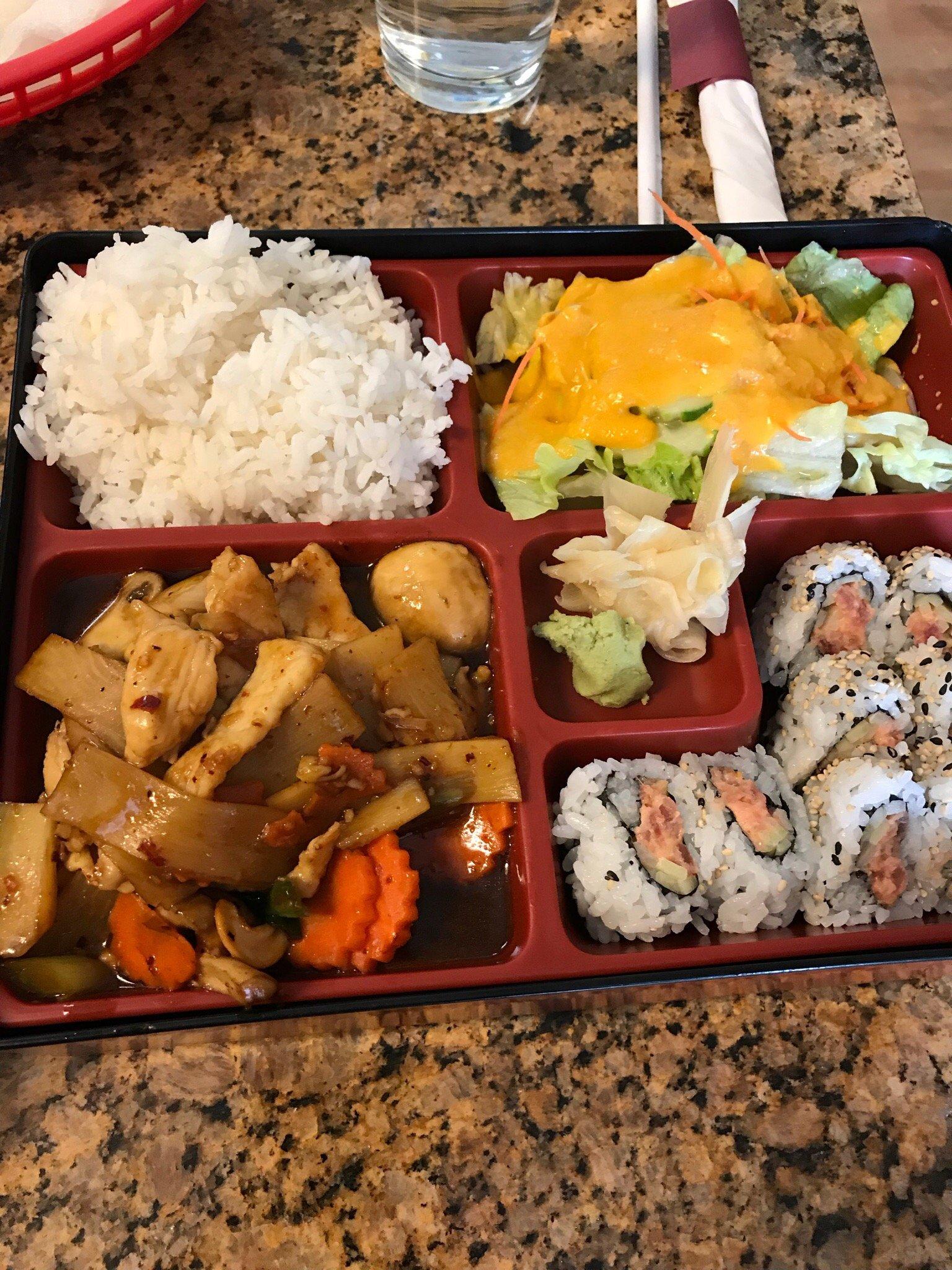 Pudthai & Sushi