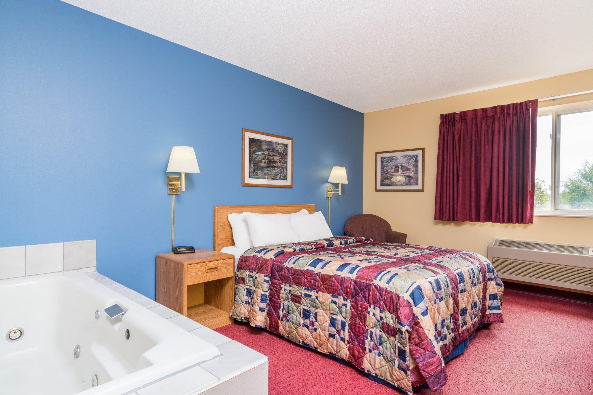 Days Inn By Wyndham West-Eau Claire