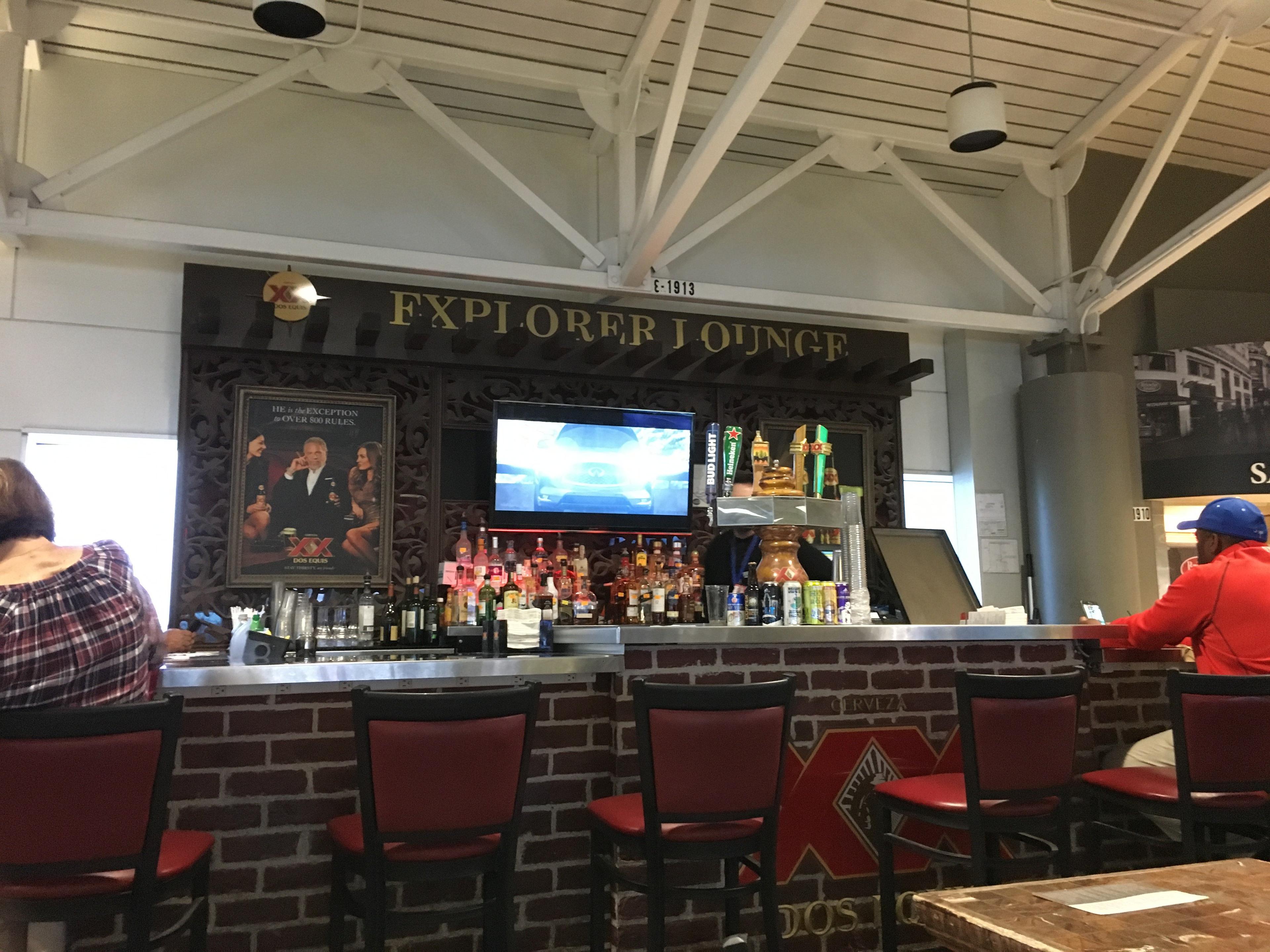 Explorer Lounge