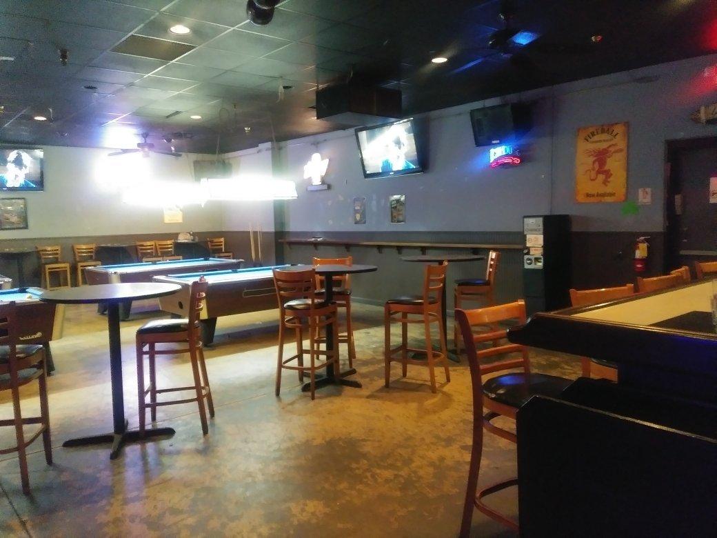 Sportsline Bar & Grill