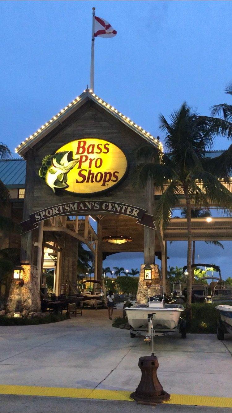 Bass Pro Shops Outdoor World