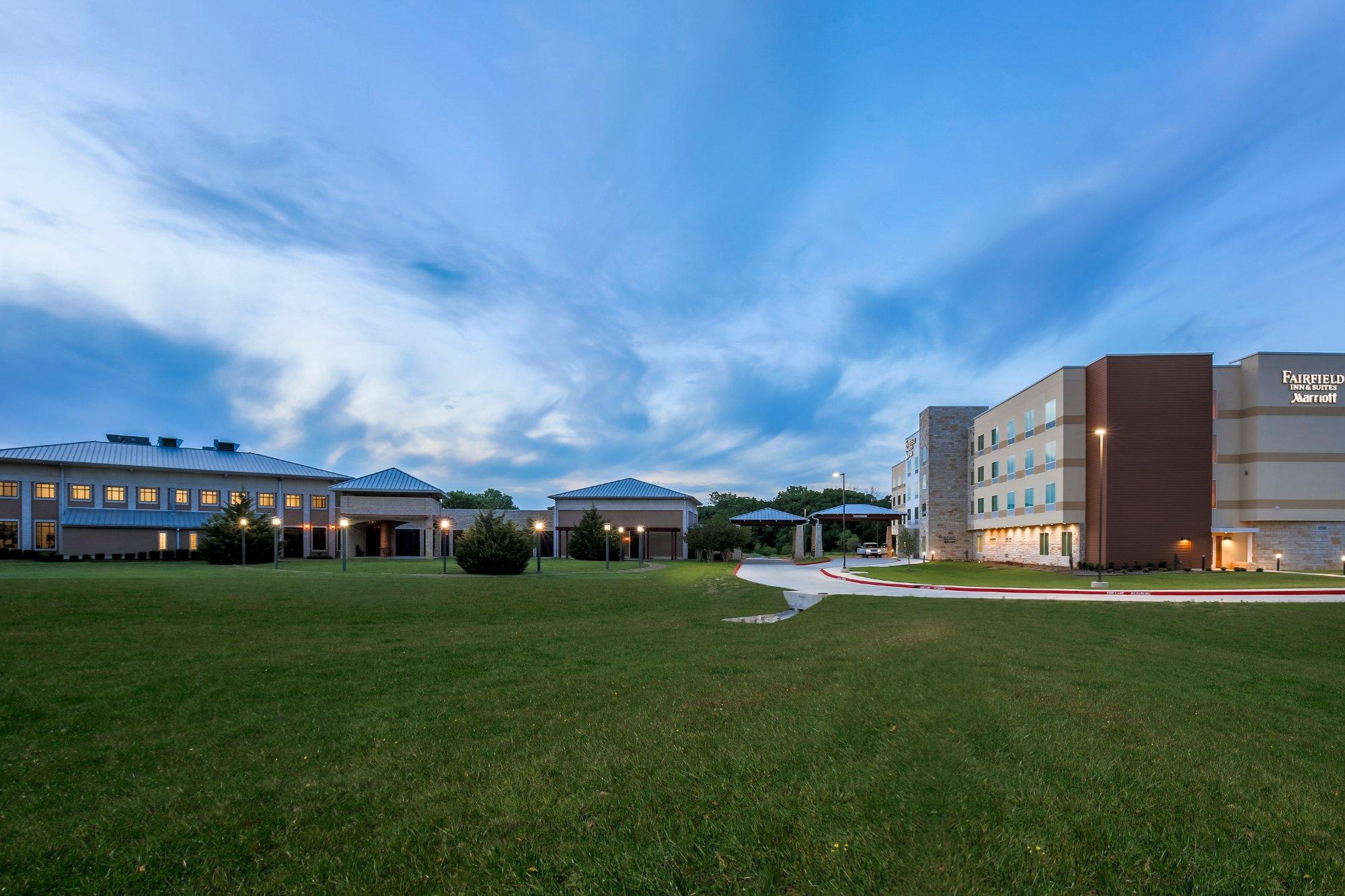 Fairfield Inn & Suites Decatur at Decatur Conference Center