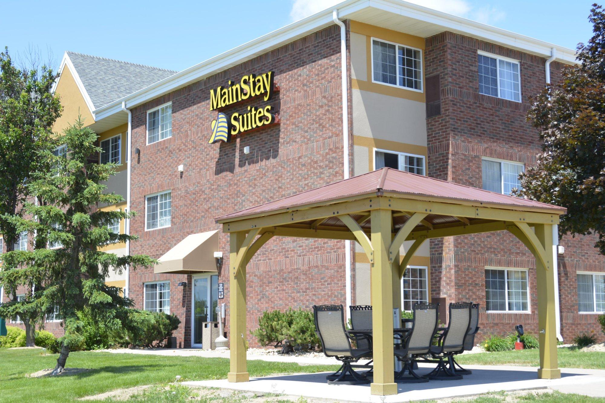 Mainstay Suites Dubuque at Hwy 20