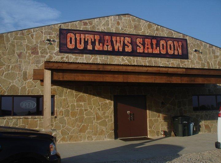 Outlaws Saloon